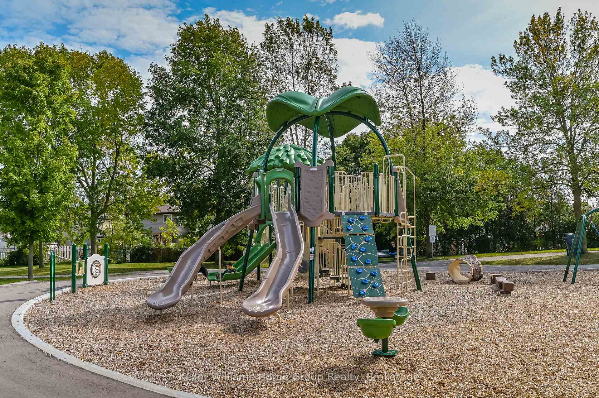 Photo 27 of Unit 3, 35 Mountford Drive, Guelph, Grange Road — HOMEH