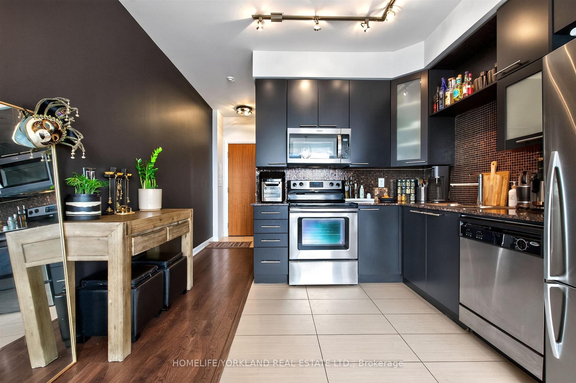 Photo 14 of Unit 2703, 500 Sherbourne Street, Toronto, North St. James Town — HOMEH