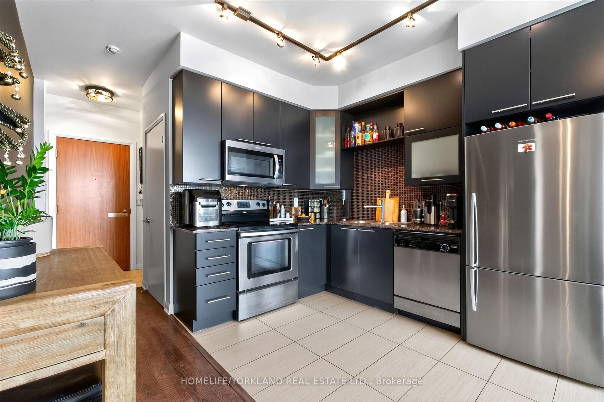 Photo 16 of Unit 2703, 500 Sherbourne Street, Toronto, North St. James Town — HOMEH