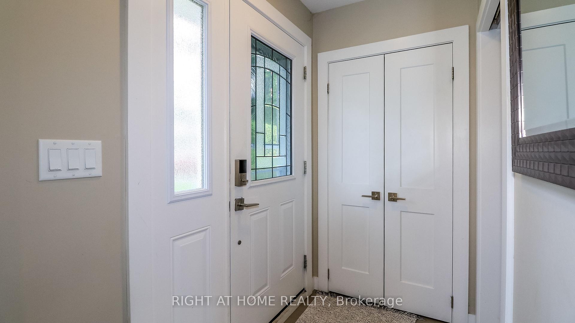 Photo 3 of 15 Highview Road, Barrie, Wellington — HOMEH