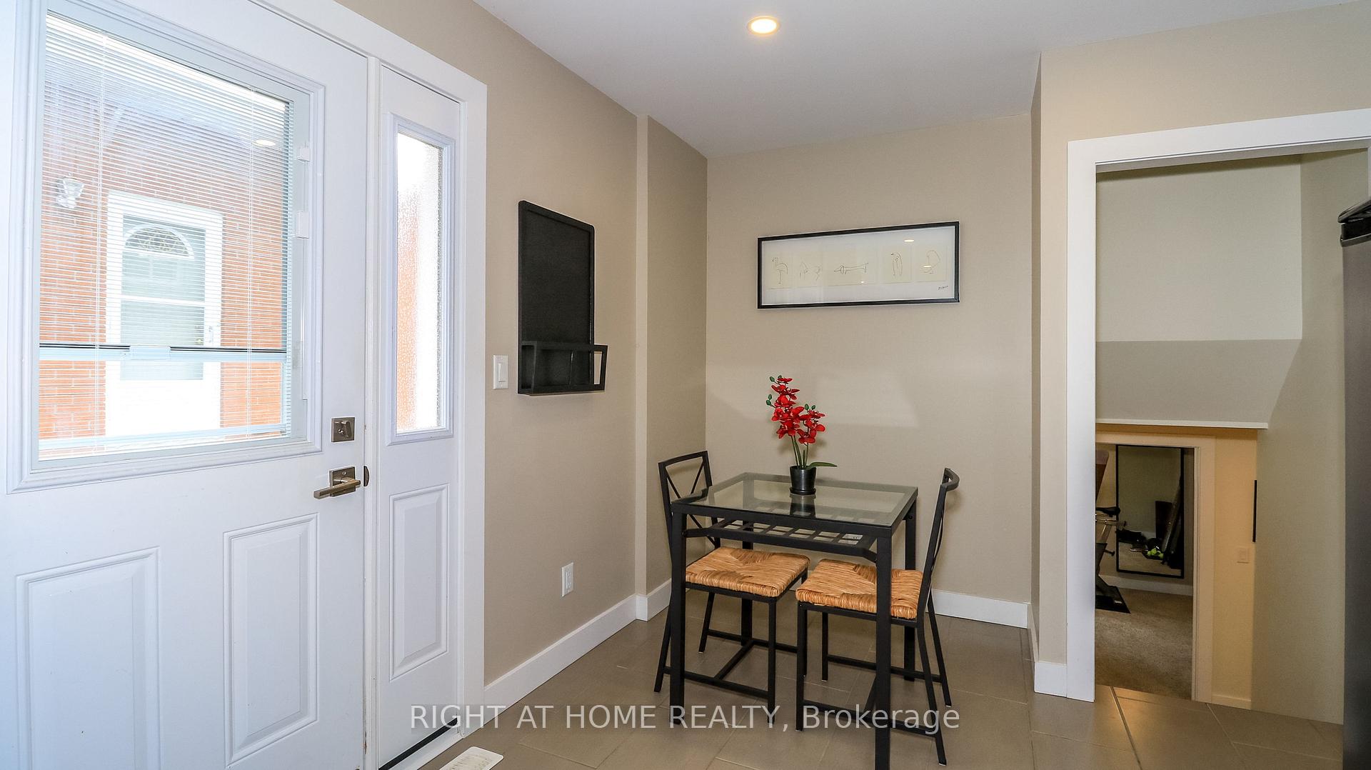 Photo 9 of 15 Highview Road, Barrie, Wellington — HOMEH