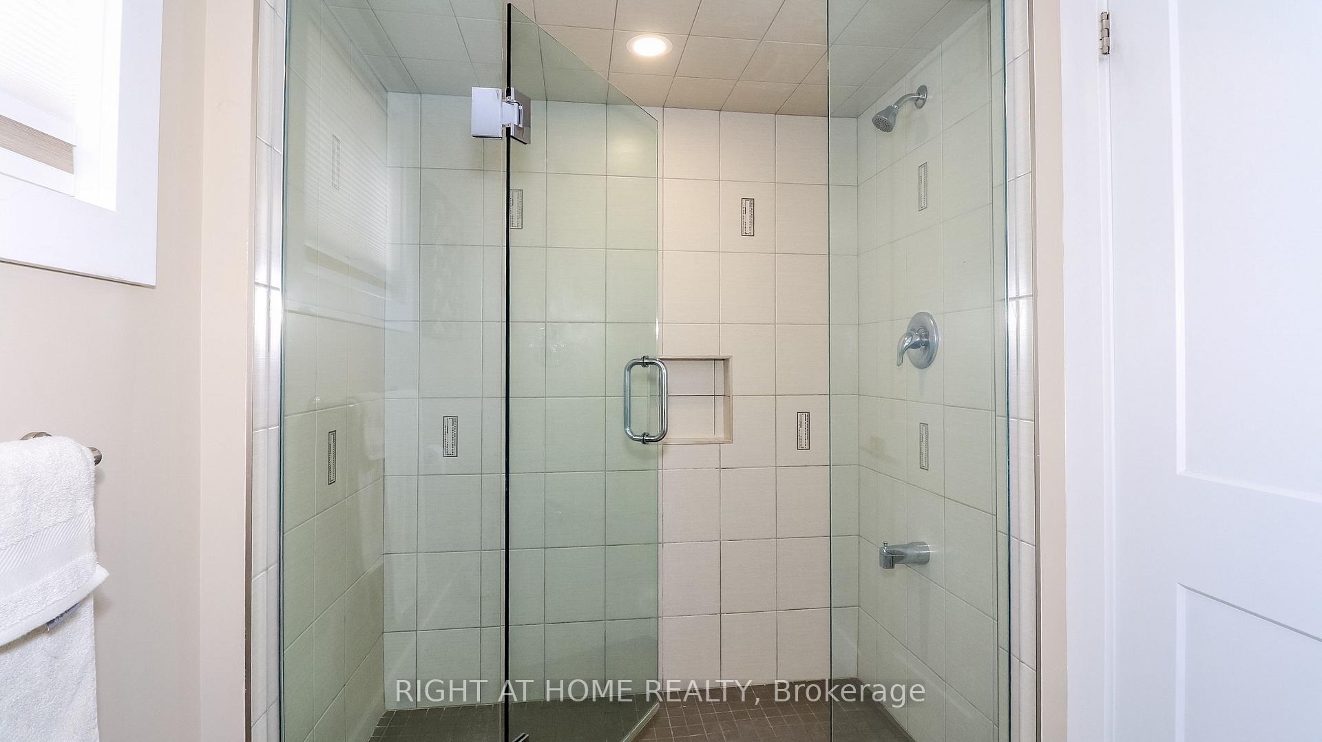 Photo 16 of 15 Highview Road, Barrie, Wellington — HOMEH
