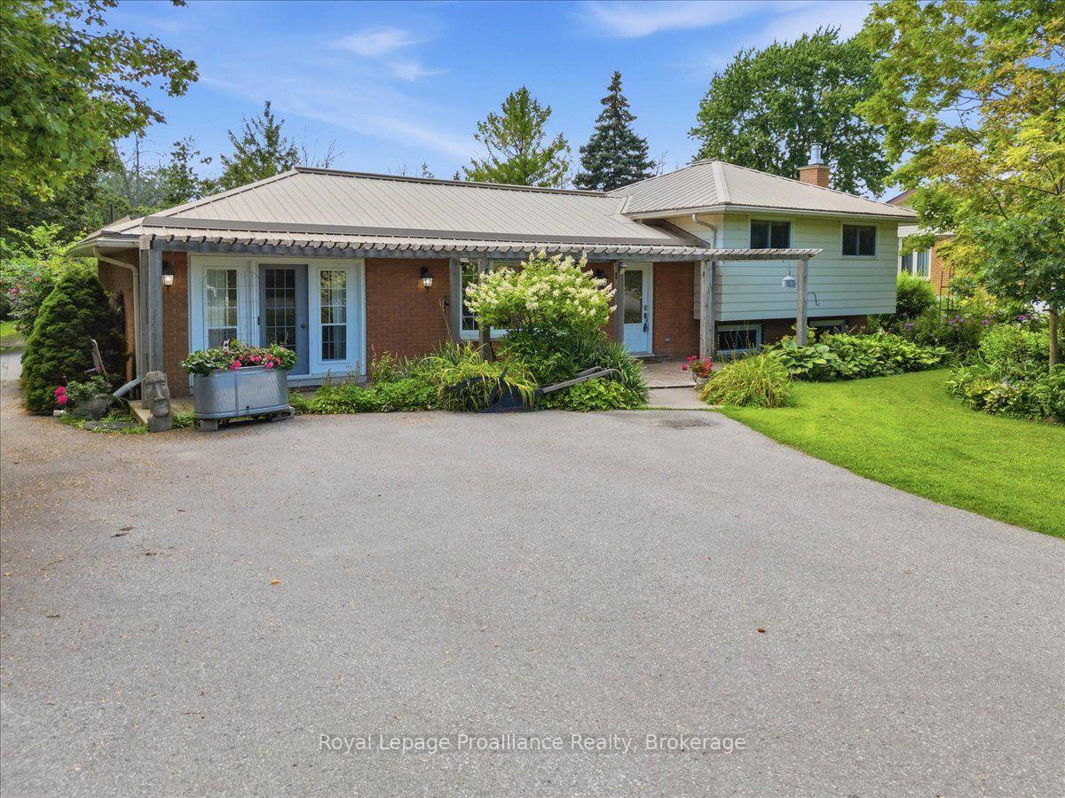 Photo 3 of 171 Aikins Road, Quinte West, Sidney Ward — HOMEH