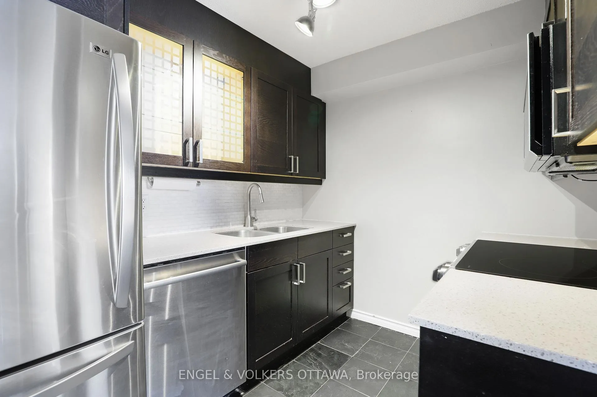 Photo 7 of Unit 708, 475 Laurier Avenue W, Ottawa, Ottawa Centre — HOMEH
