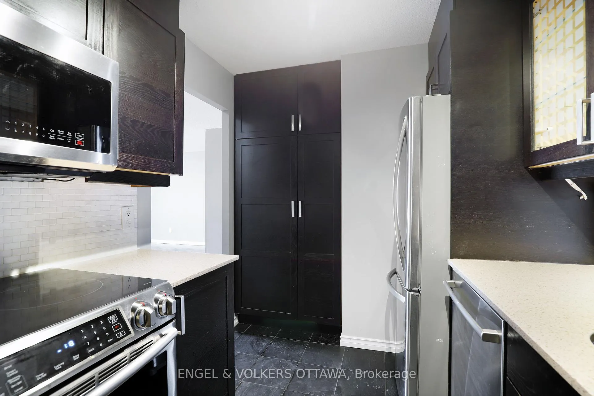 Photo 8 of Unit 708, 475 Laurier Avenue W, Ottawa, Ottawa Centre — HOMEH