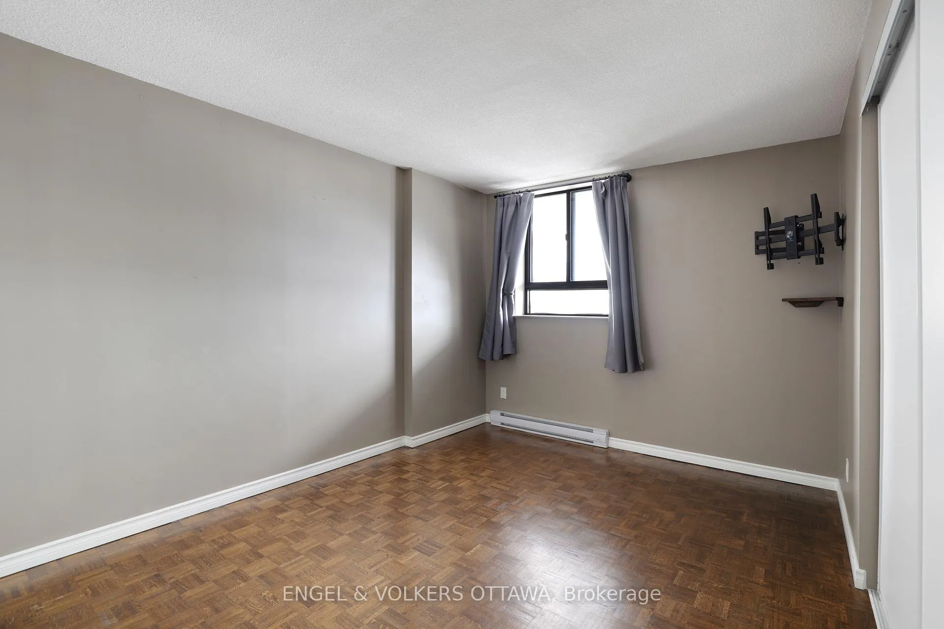 Photo 9 of Unit 708, 475 Laurier Avenue W, Ottawa, Ottawa Centre — HOMEH