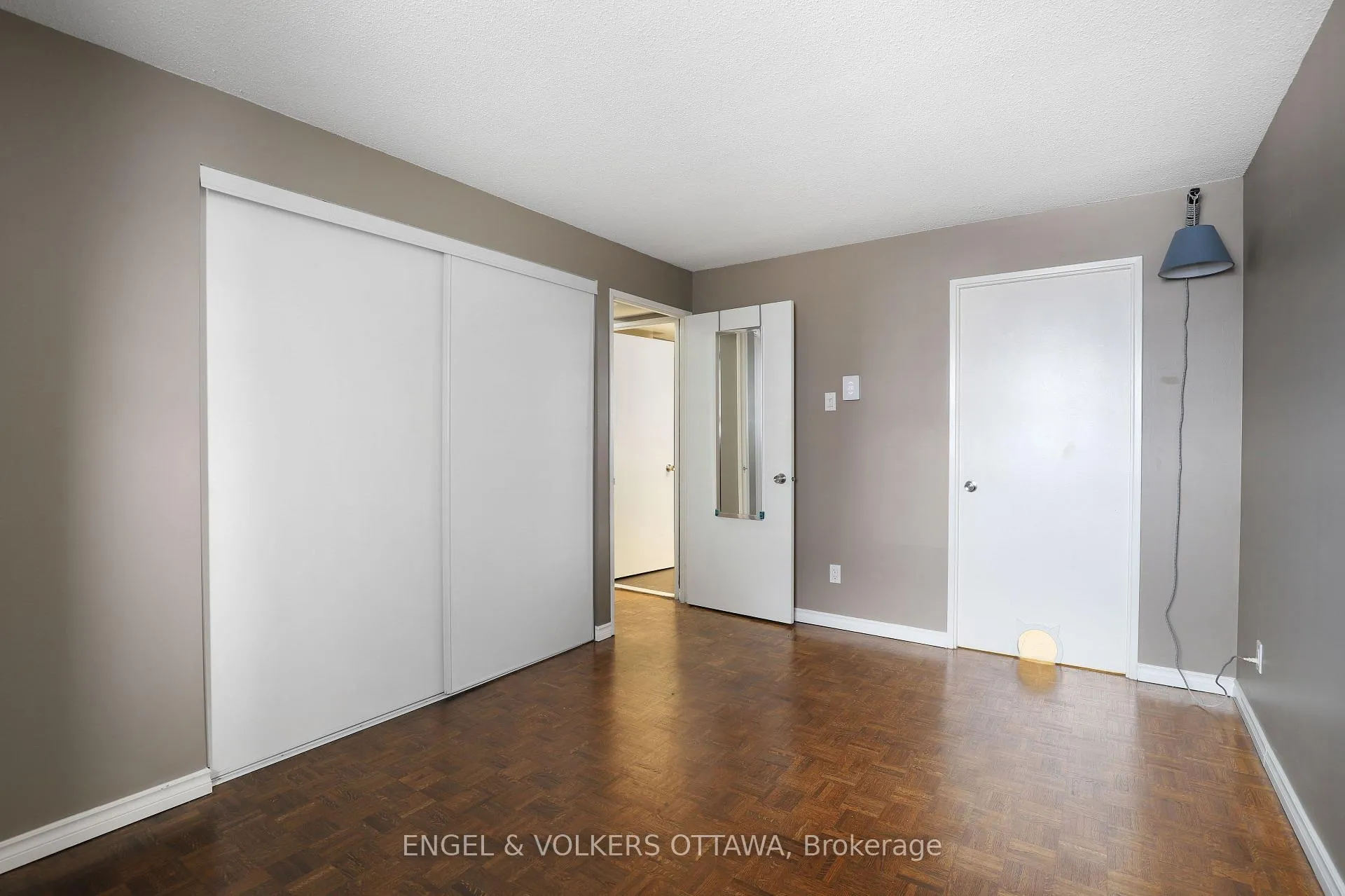 Photo 10 of Unit 708, 475 Laurier Avenue W, Ottawa, Ottawa Centre — HOMEH