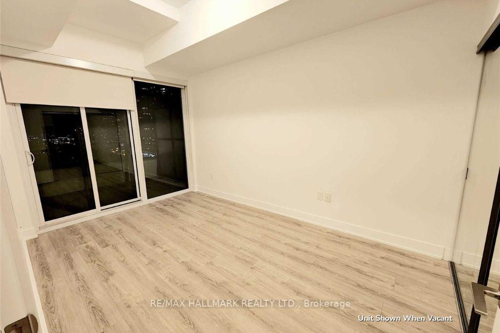 Photo 10 of Unit 922, 30 Shore Breeze Drive, Etobicoke, Mimico — HOMEH