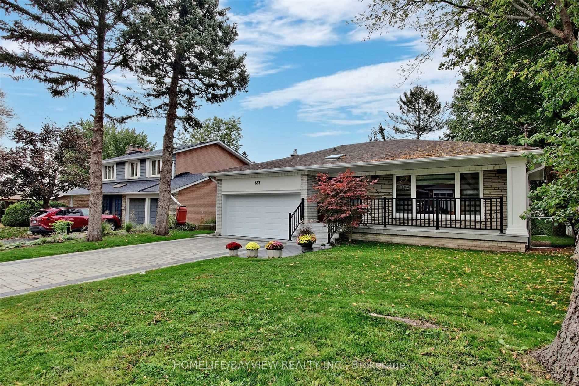 Photo 2 of 663 Conached(lower) Drive, North York, Newtonbrook East — HOMEH