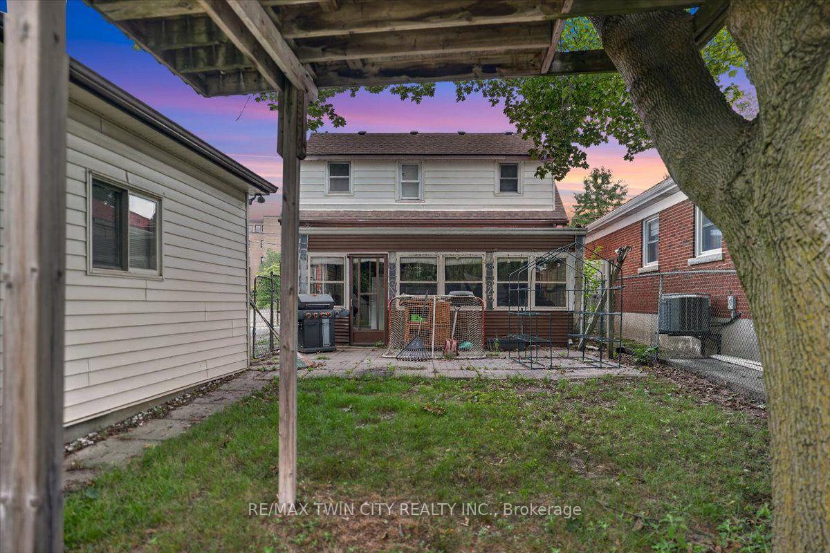 Photo 65 of 60 Park Road N, Brantford, Eagle Place — HOMEH