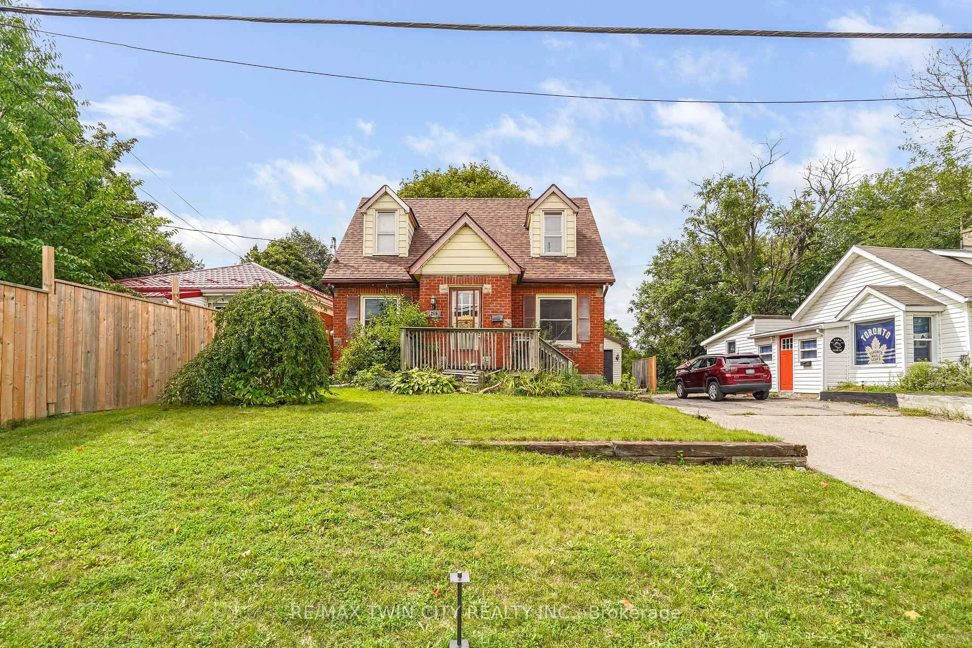 Photo of 60 Park Road N