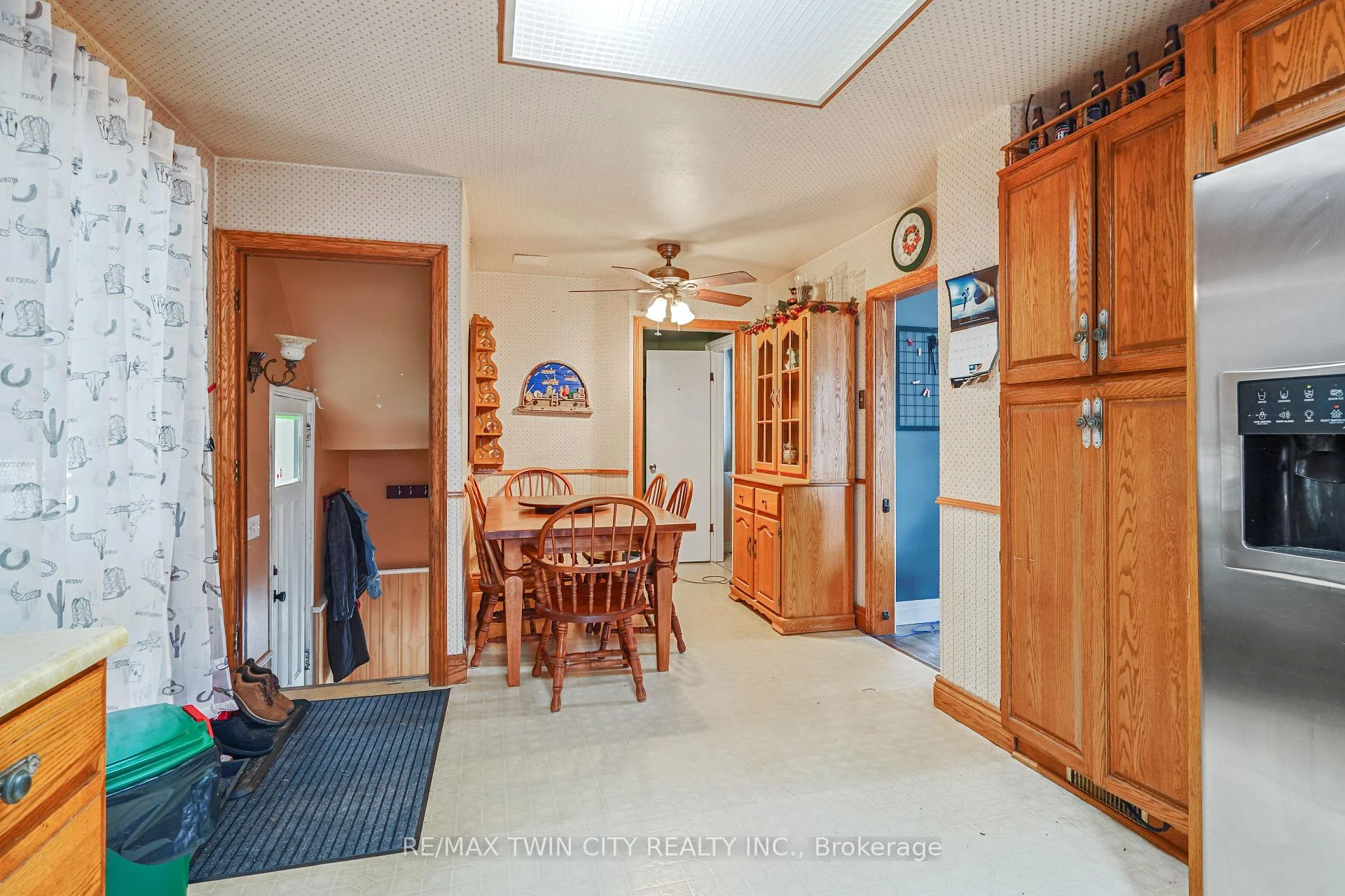 Photo 35 of 60 Park Road N, Brantford, Eagle Place — HOMEH