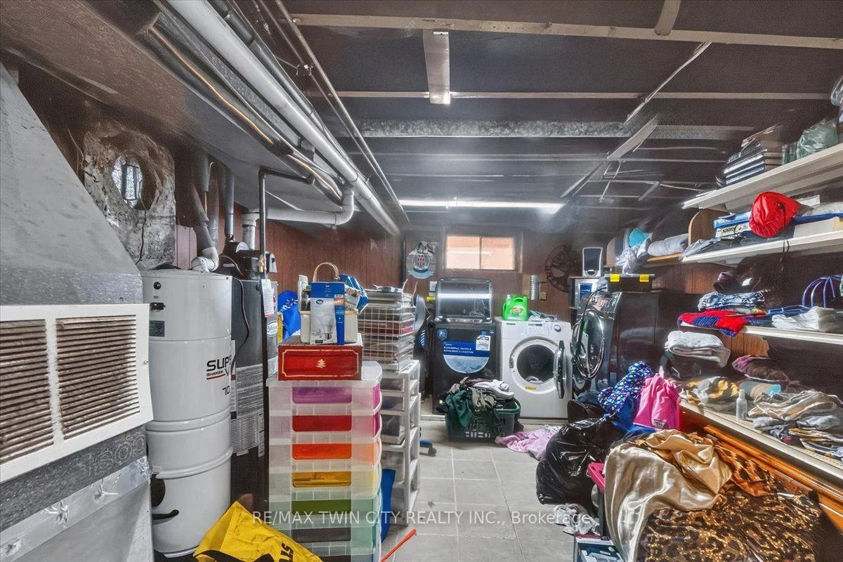 Photo 53 of 60 Park Road N, Brantford, Eagle Place — HOMEH