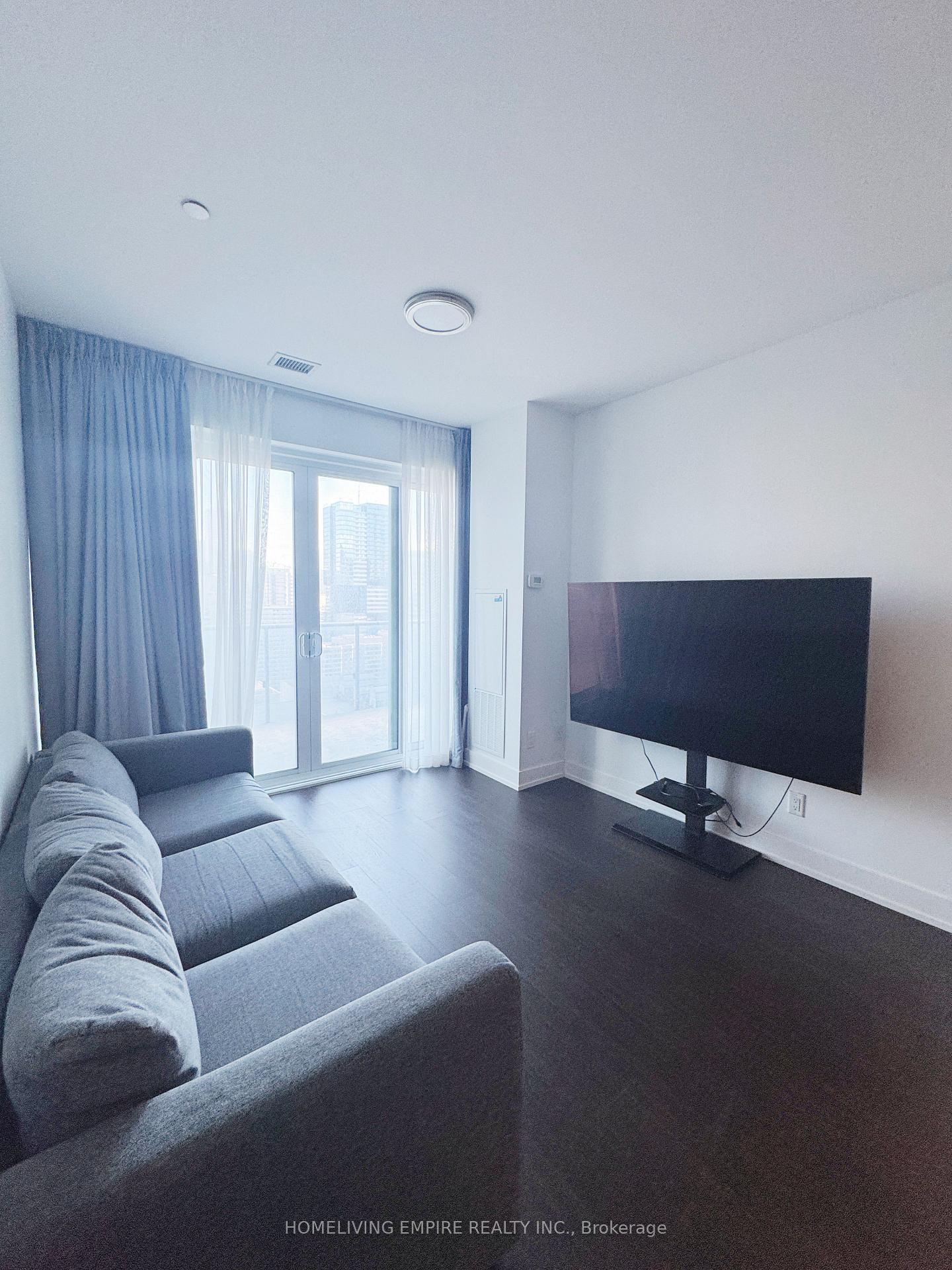 Front of Unit 2711, 7 Grenville Street