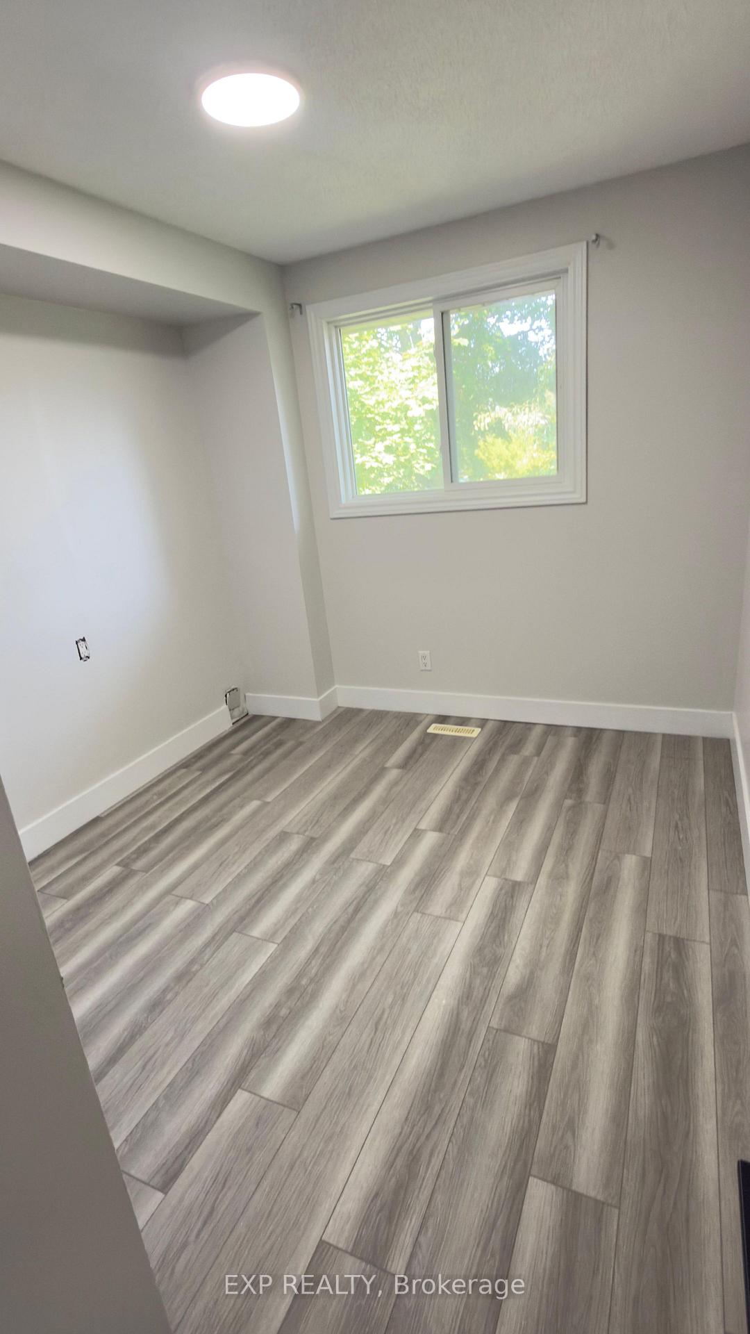 Photo 17 of Unit Upper, 74 Almond Road, London, South T — HOMEH