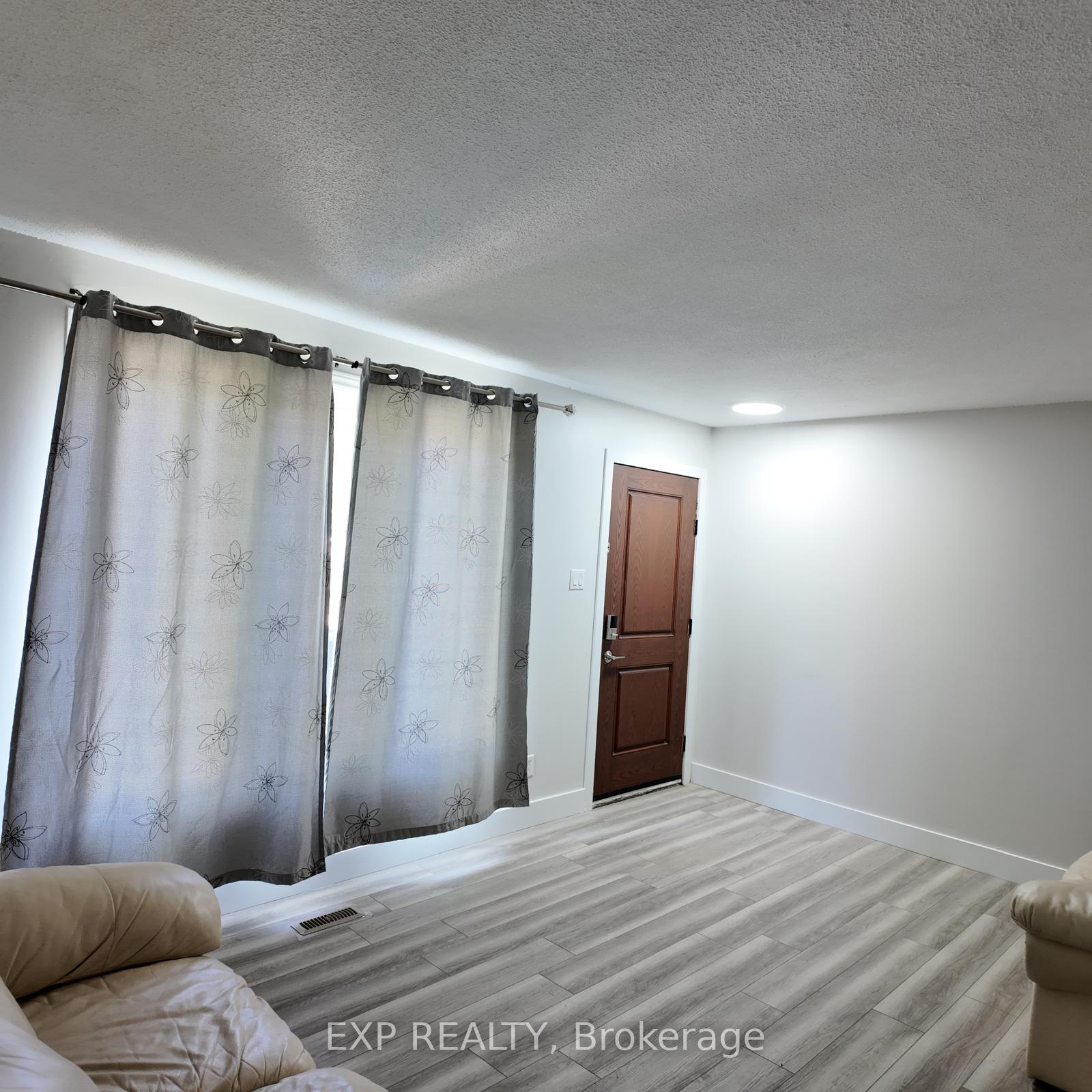 Photo 6 of Unit Upper, 74 Almond Road, London, South T — HOMEH
