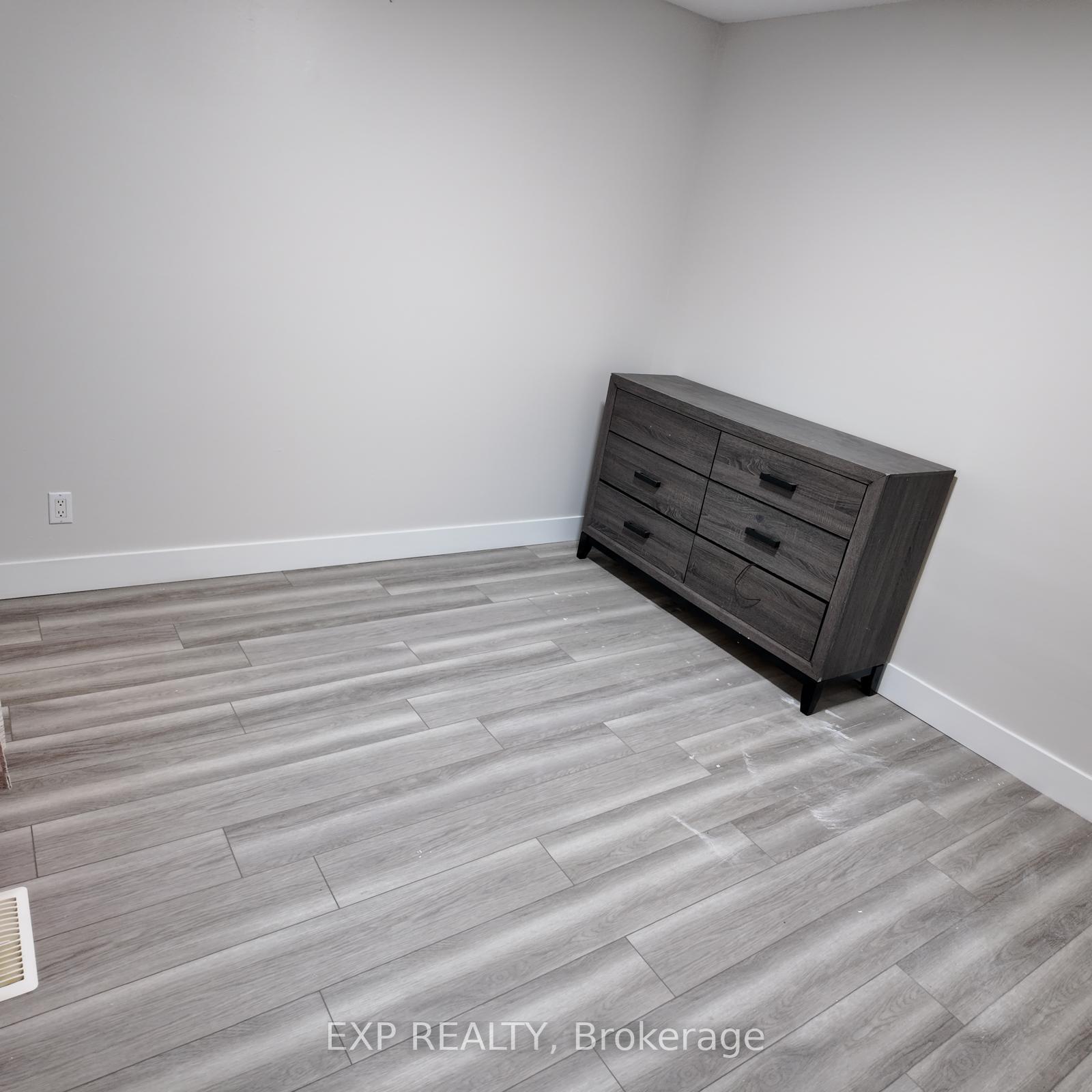 Photo 24 of Unit Upper, 74 Almond Road, London, South T — HOMEH