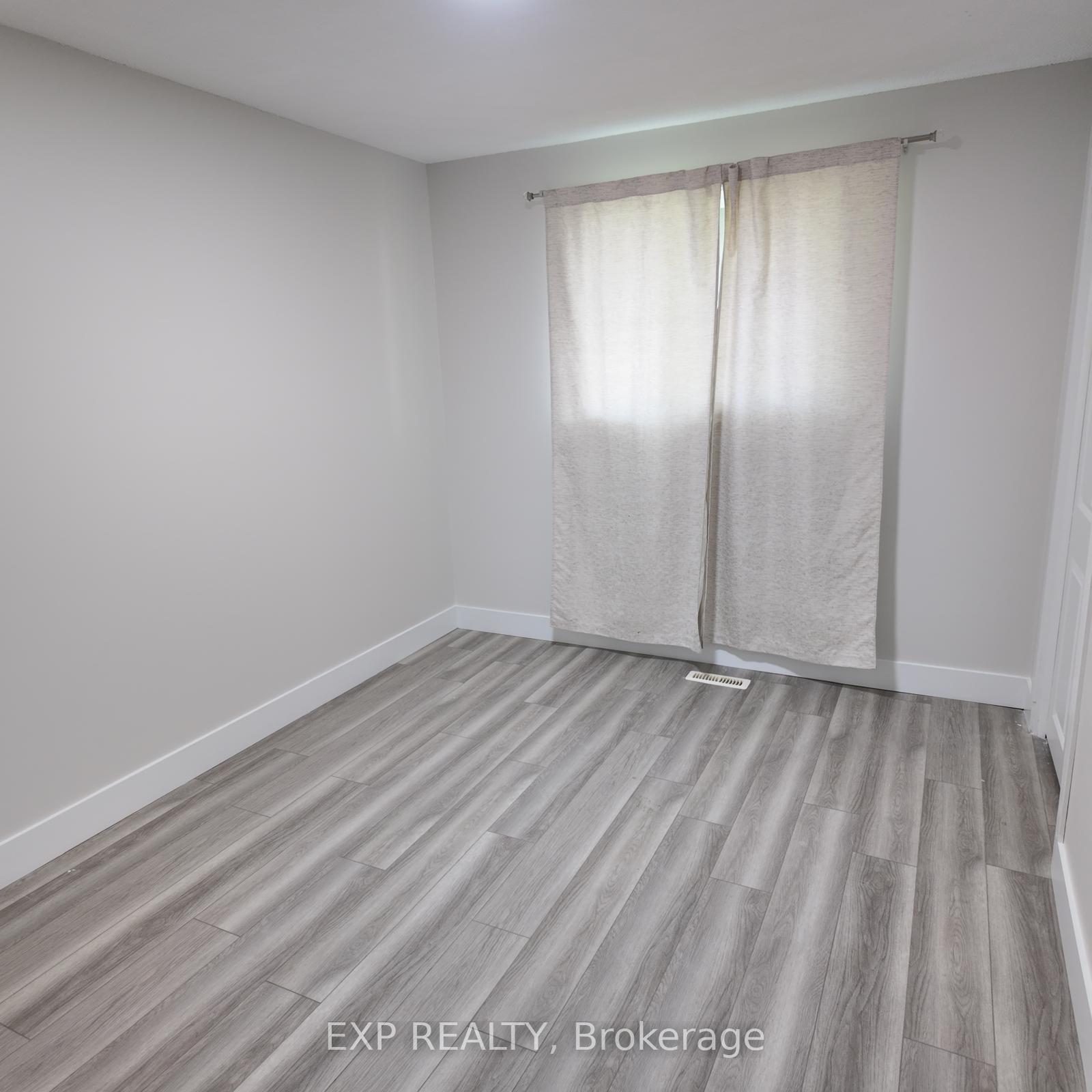 Photo 26 of Unit Upper, 74 Almond Road, London, South T — HOMEH