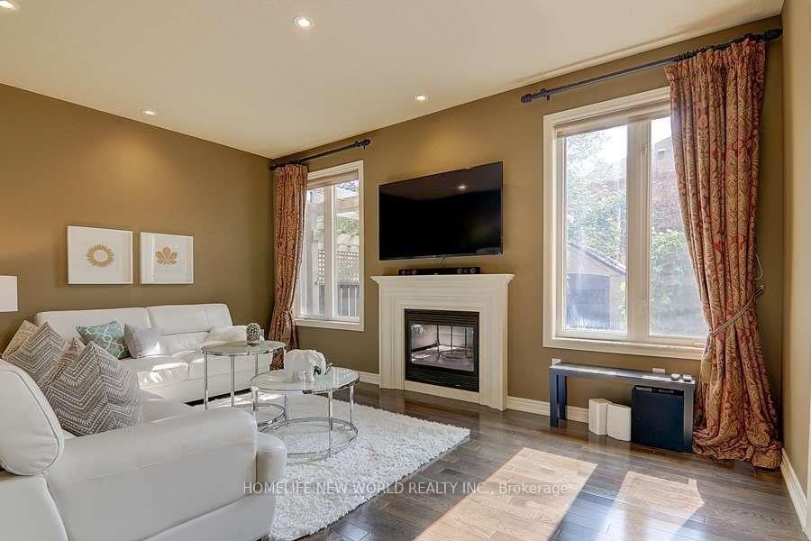 Photo 9 of 59 Albright Crescent, Richmond Hill, Jefferson — HOMEH
