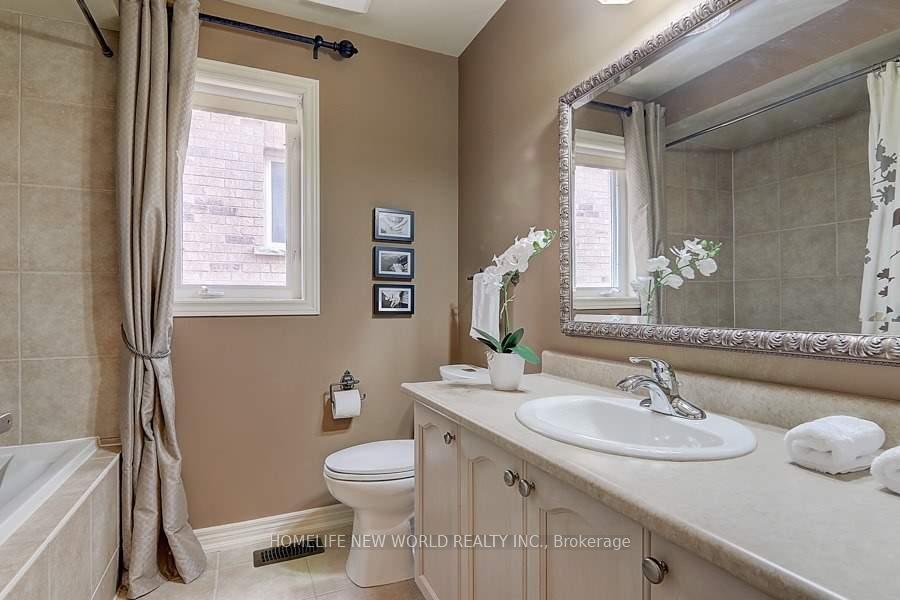 Photo 22 of 59 Albright Crescent, Richmond Hill, Jefferson — HOMEH