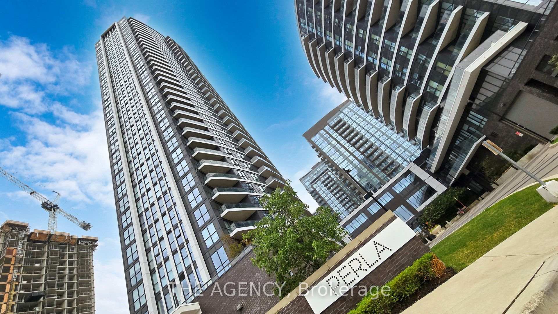 Front of Unit 820, 35 Watergarden Drive