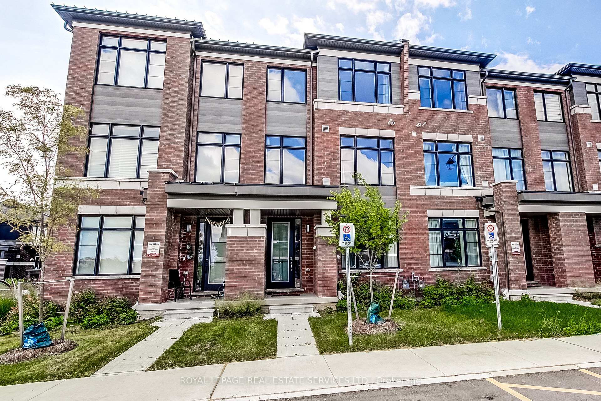 Photo 1 of Unit 31, 400 Newman Drive, Cambridge, Westview — HOMEH