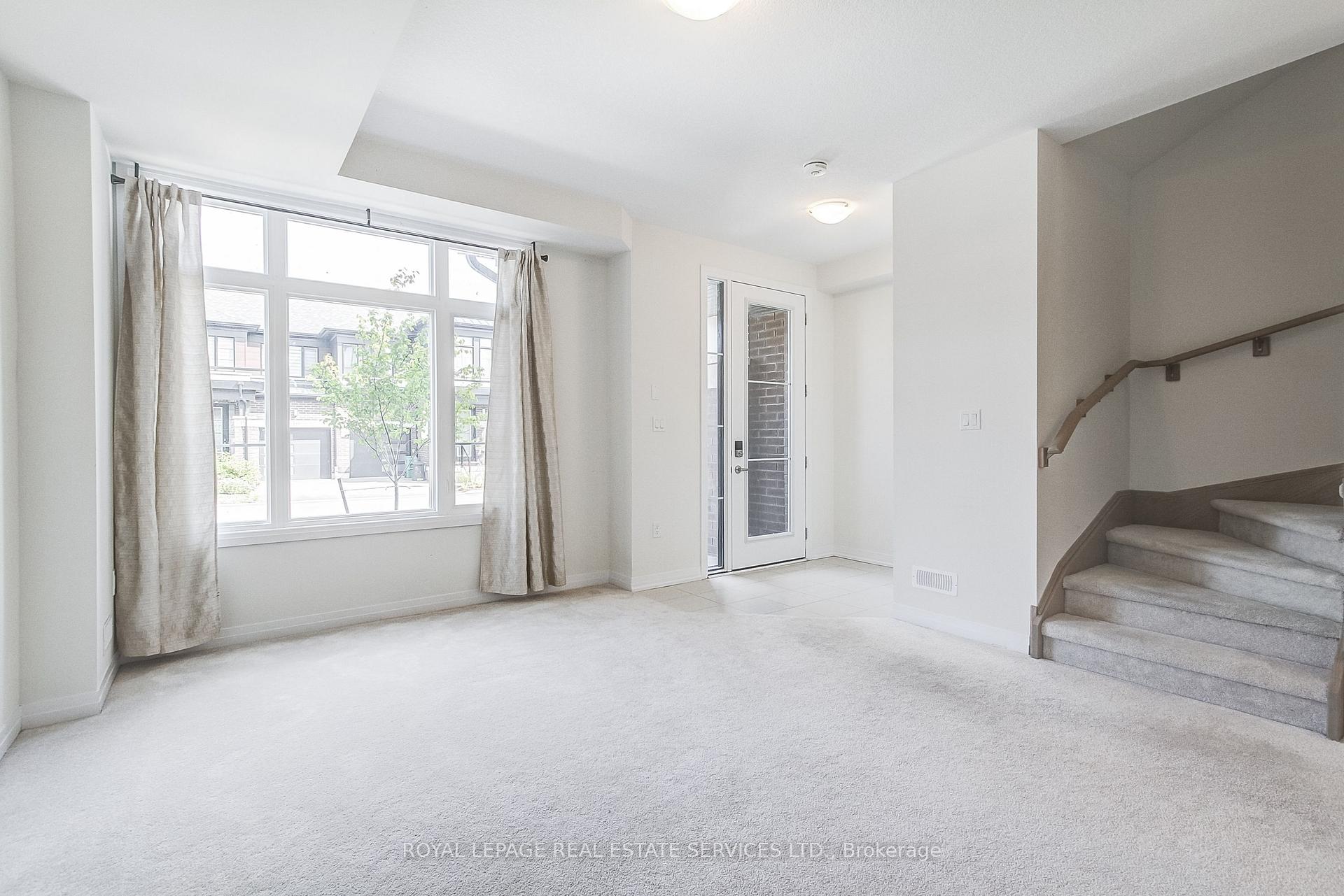 Photo 5 of Unit 31, 400 Newman Drive, Cambridge, Westview — HOMEH
