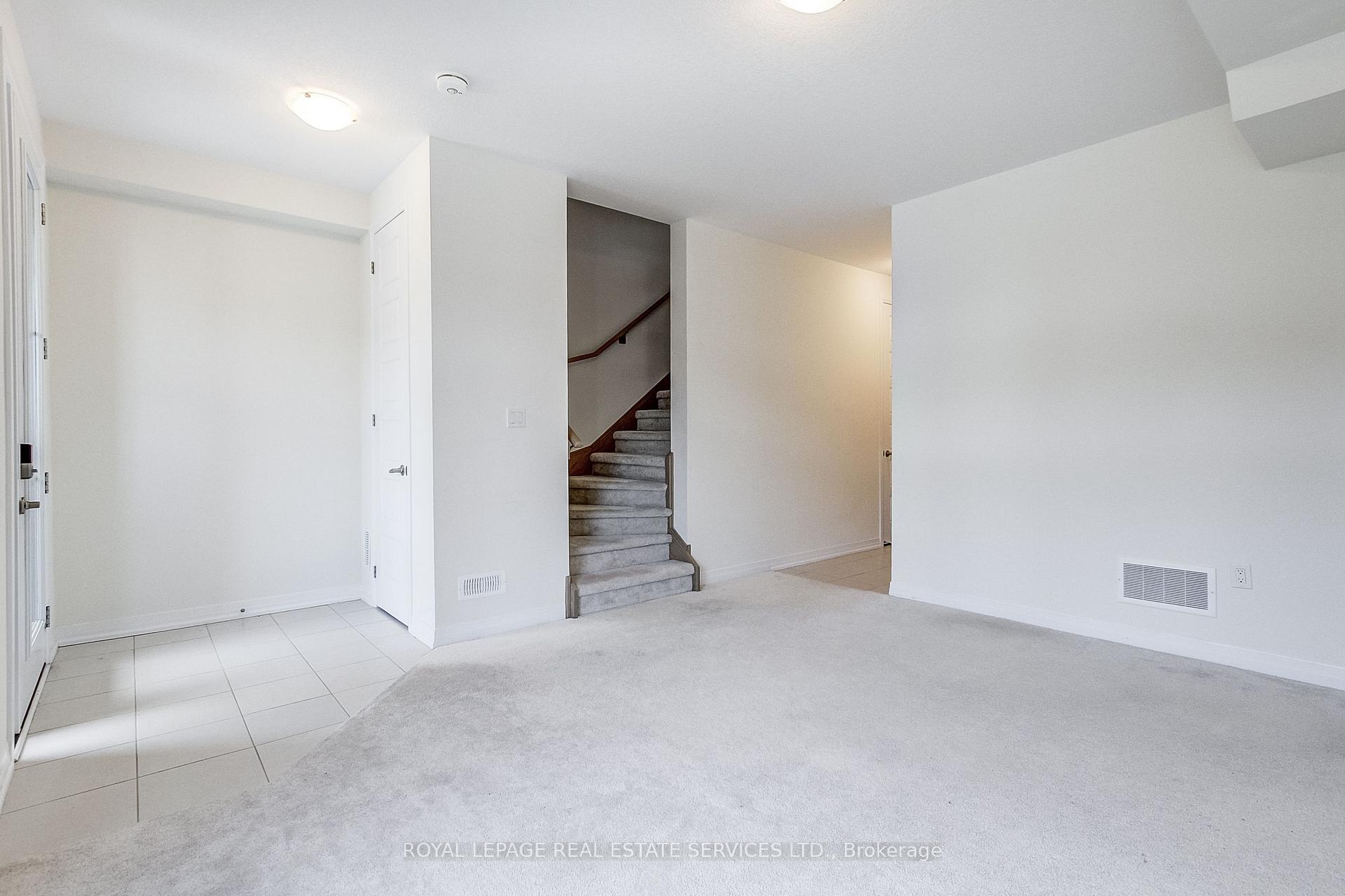 Photo 7 of Unit 31, 400 Newman Drive, Cambridge, Westview — HOMEH