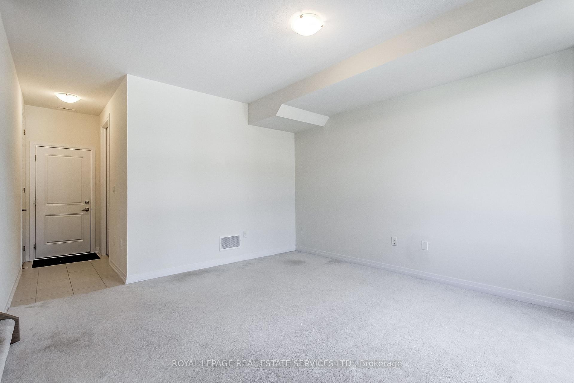 Photo 9 of Unit 31, 400 Newman Drive, Cambridge, Westview — HOMEH