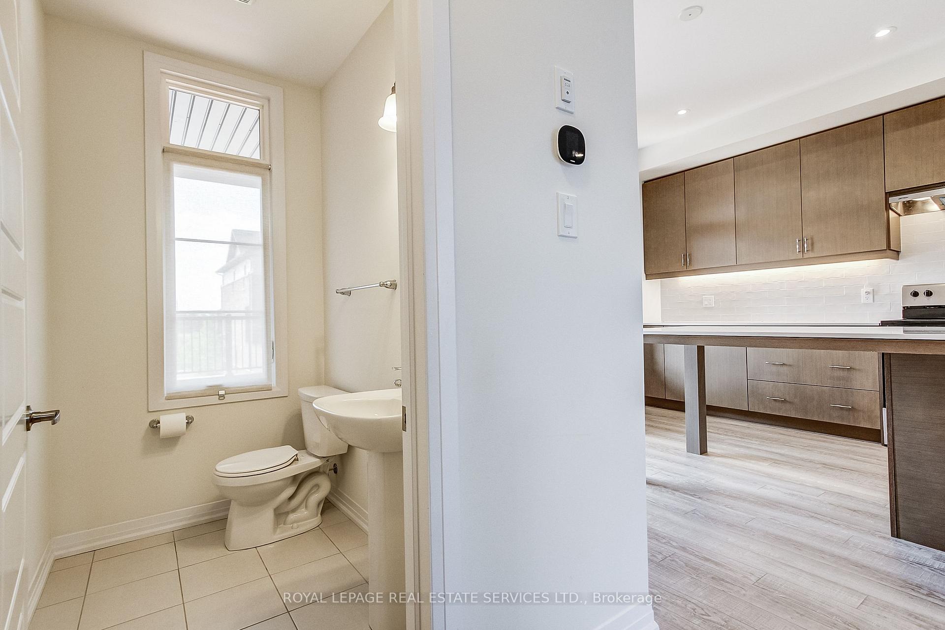 Photo 11 of Unit 31, 400 Newman Drive, Cambridge, Westview — HOMEH