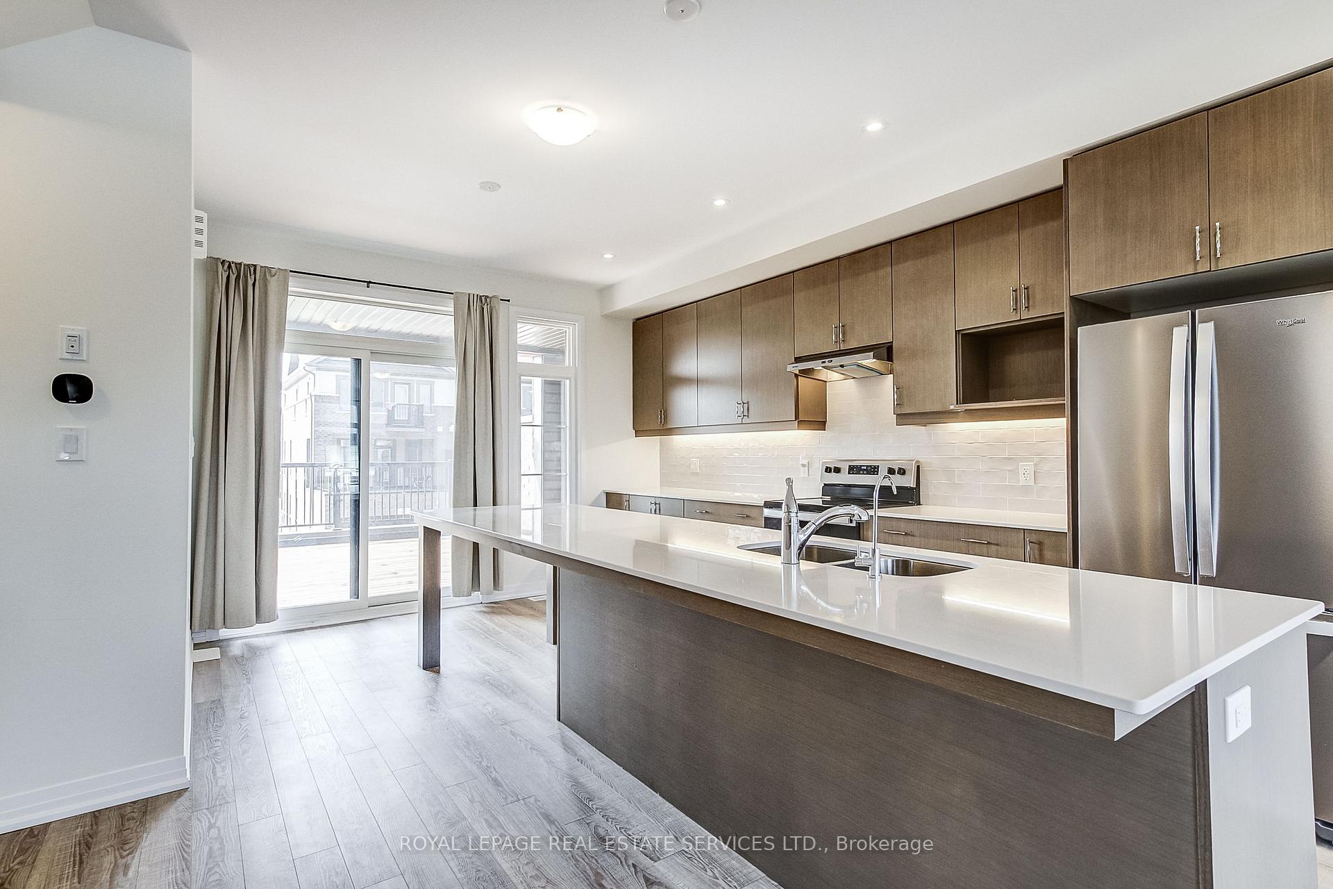 Photo 13 of Unit 31, 400 Newman Drive, Cambridge, Westview — HOMEH