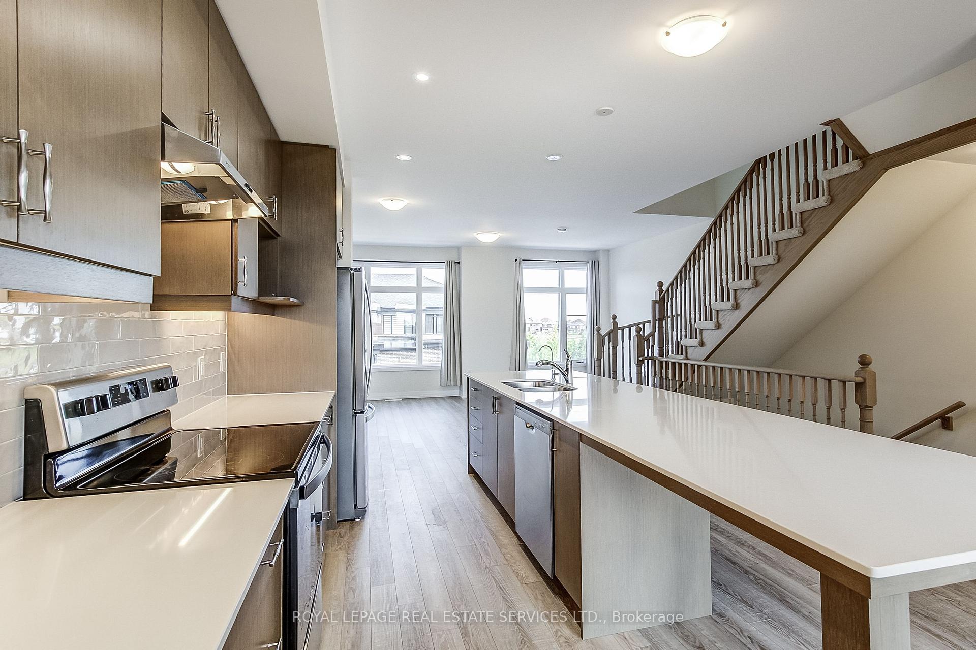 Photo 16 of Unit 31, 400 Newman Drive, Cambridge, Westview — HOMEH