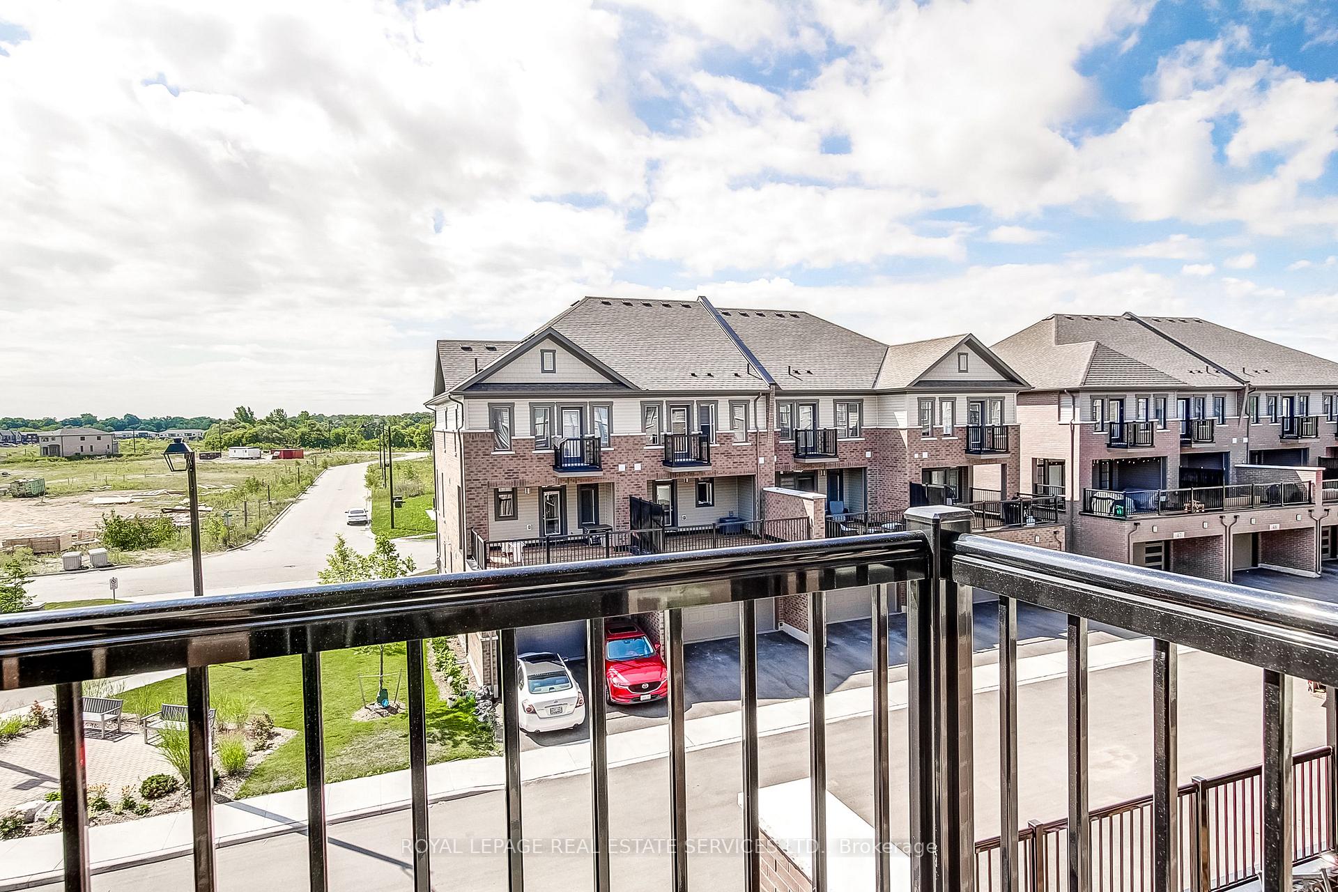 Photo 29 of Unit 31, 400 Newman Drive, Cambridge, Westview — HOMEH