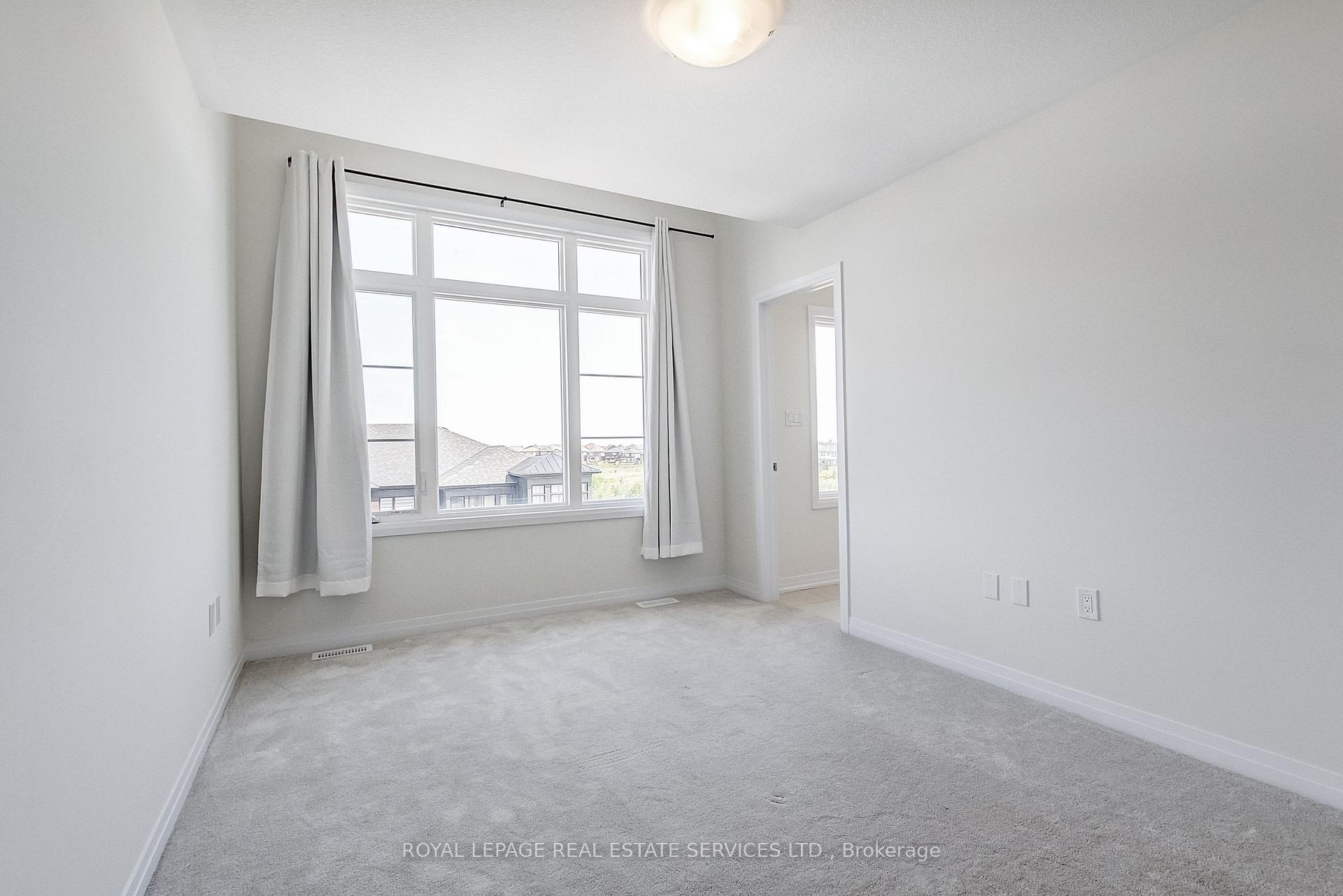 Photo 38 of Unit 31, 400 Newman Drive, Cambridge, Westview — HOMEH