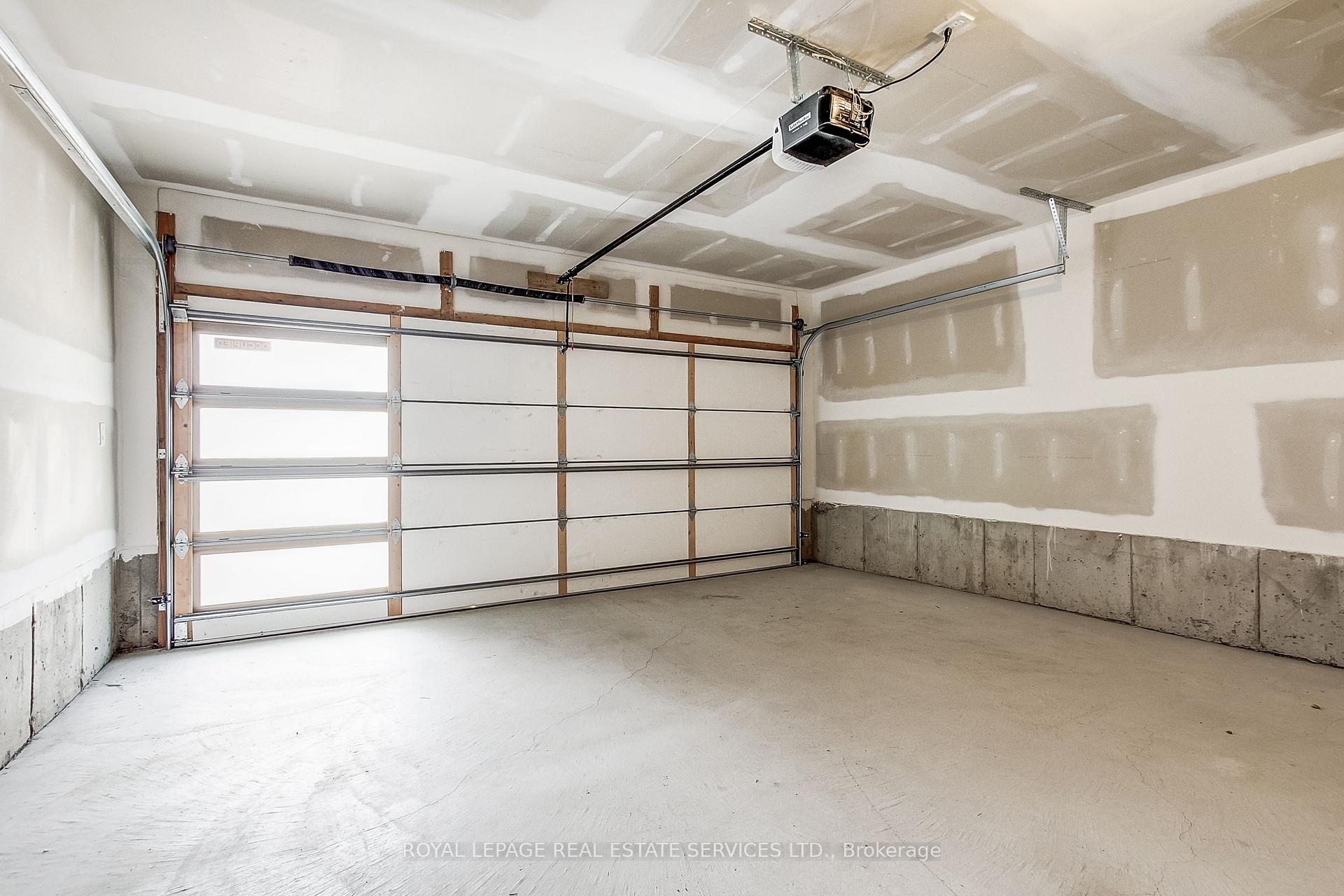 Photo 43 of Unit 31, 400 Newman Drive, Cambridge, Westview — HOMEH