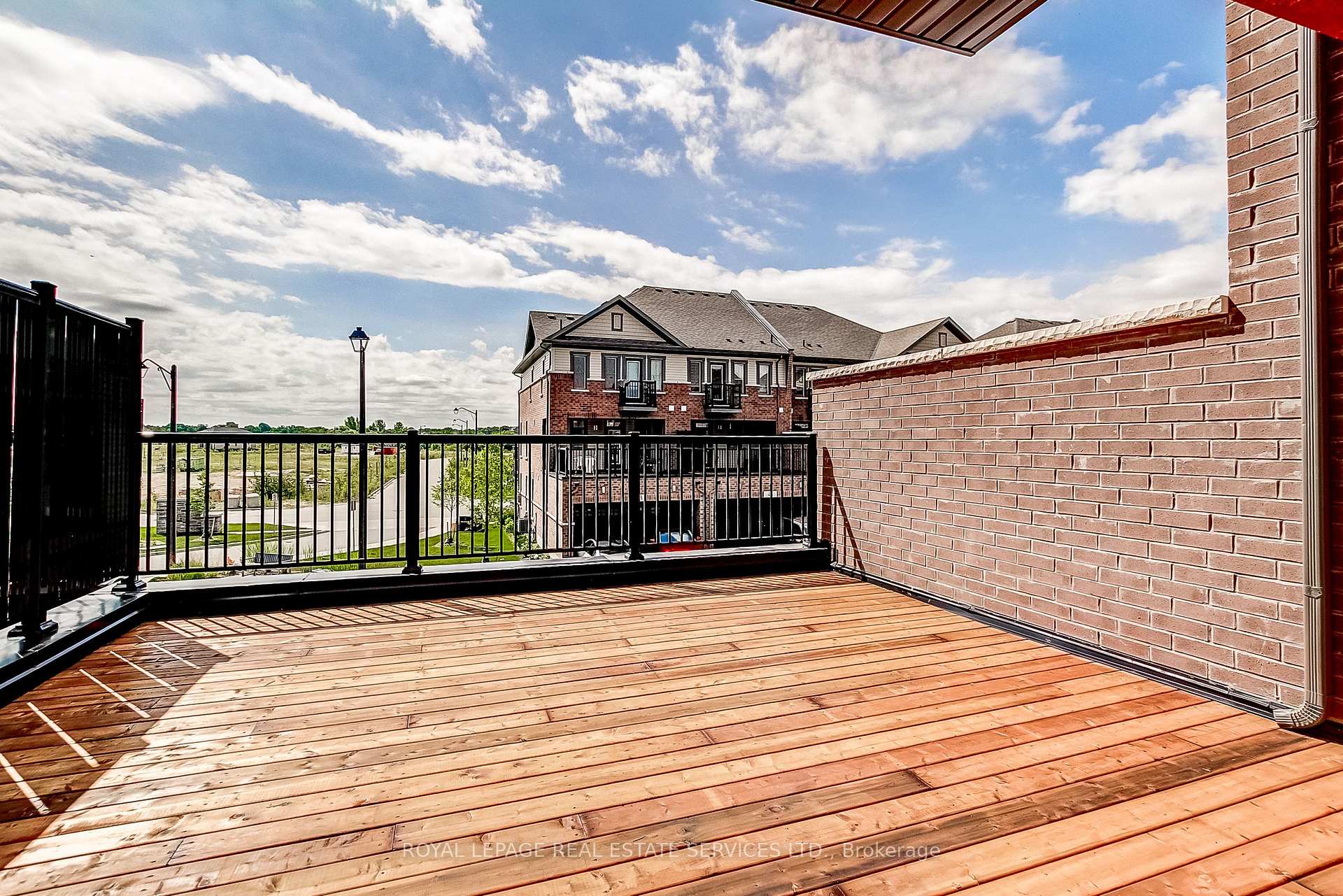 Photo 47 of Unit 31, 400 Newman Drive, Cambridge, Westview — HOMEH