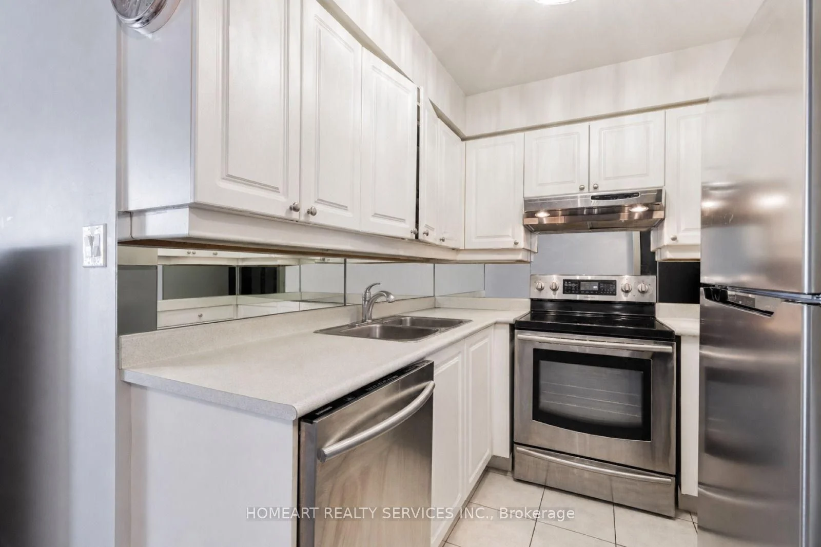 Photo 4 of Unit 2012, 3 Rean Drive, North York, Bayview Village — HOMEH