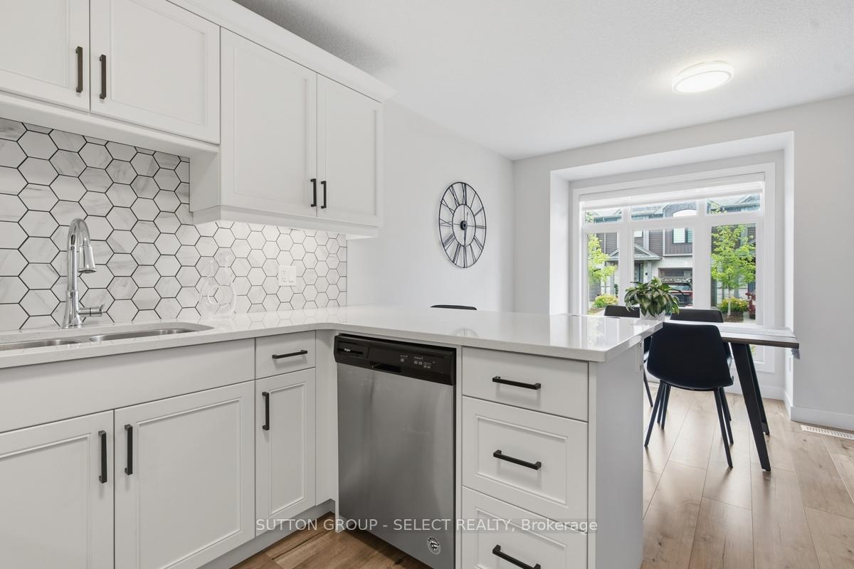 Photo 16 of Unit 21, 1110 Meadowlark Ridge, London, South U — HOMEH
