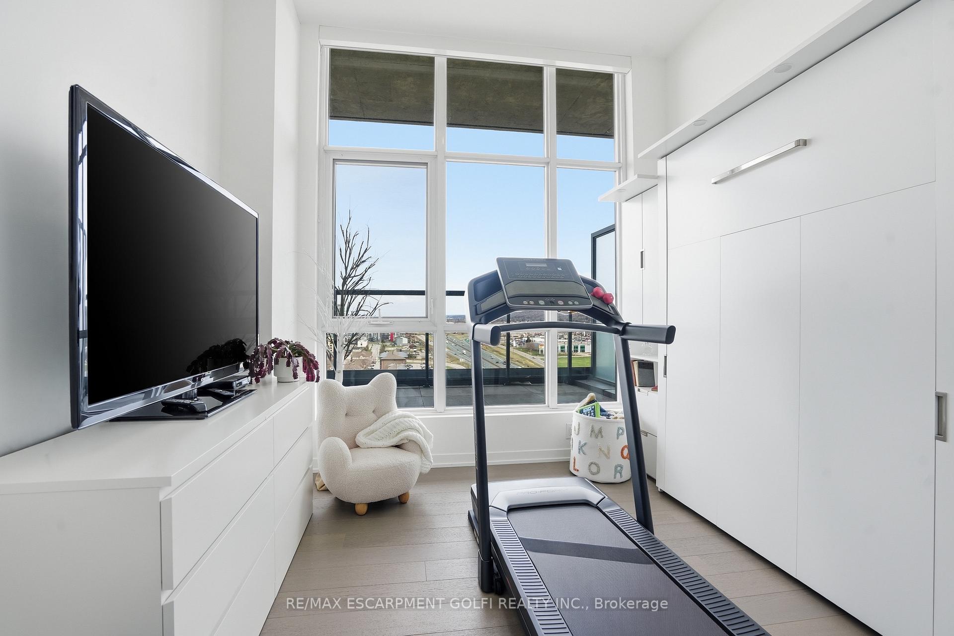 Photo 21 of Unit 1504, 550 North Service Road, Grimsby, Grimsby Beach — HOMEH