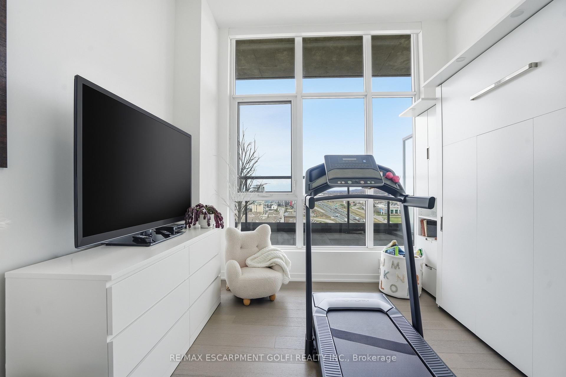 Photo 22 of Unit 1504, 550 North Service Road, Grimsby, Grimsby Beach — HOMEH