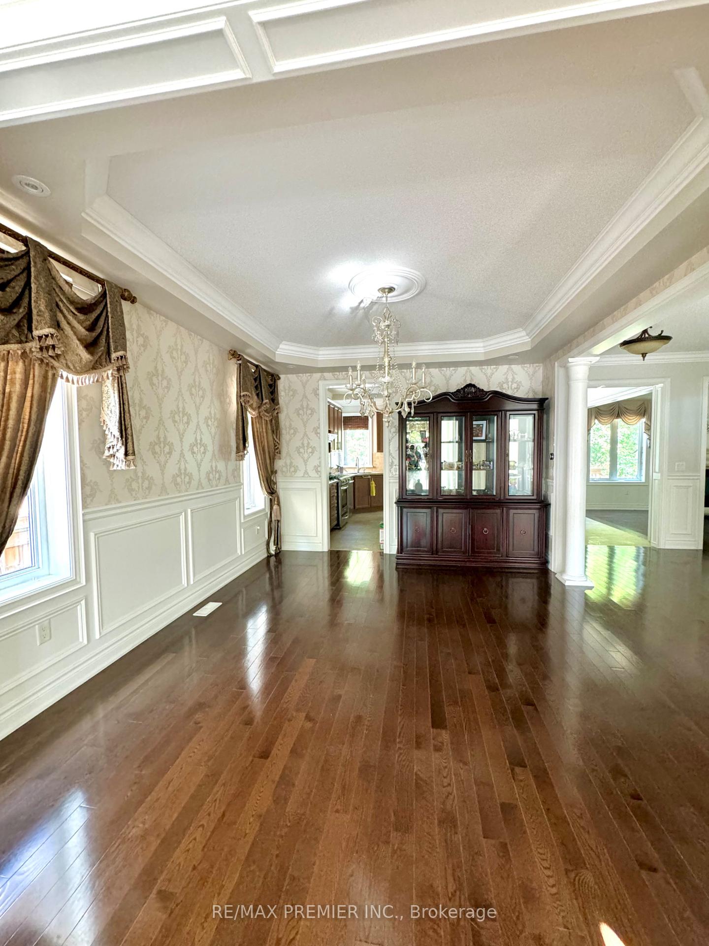 Photo 8 of 67 Cappella Drive, Vaughan, Vellore Village — HOMEH