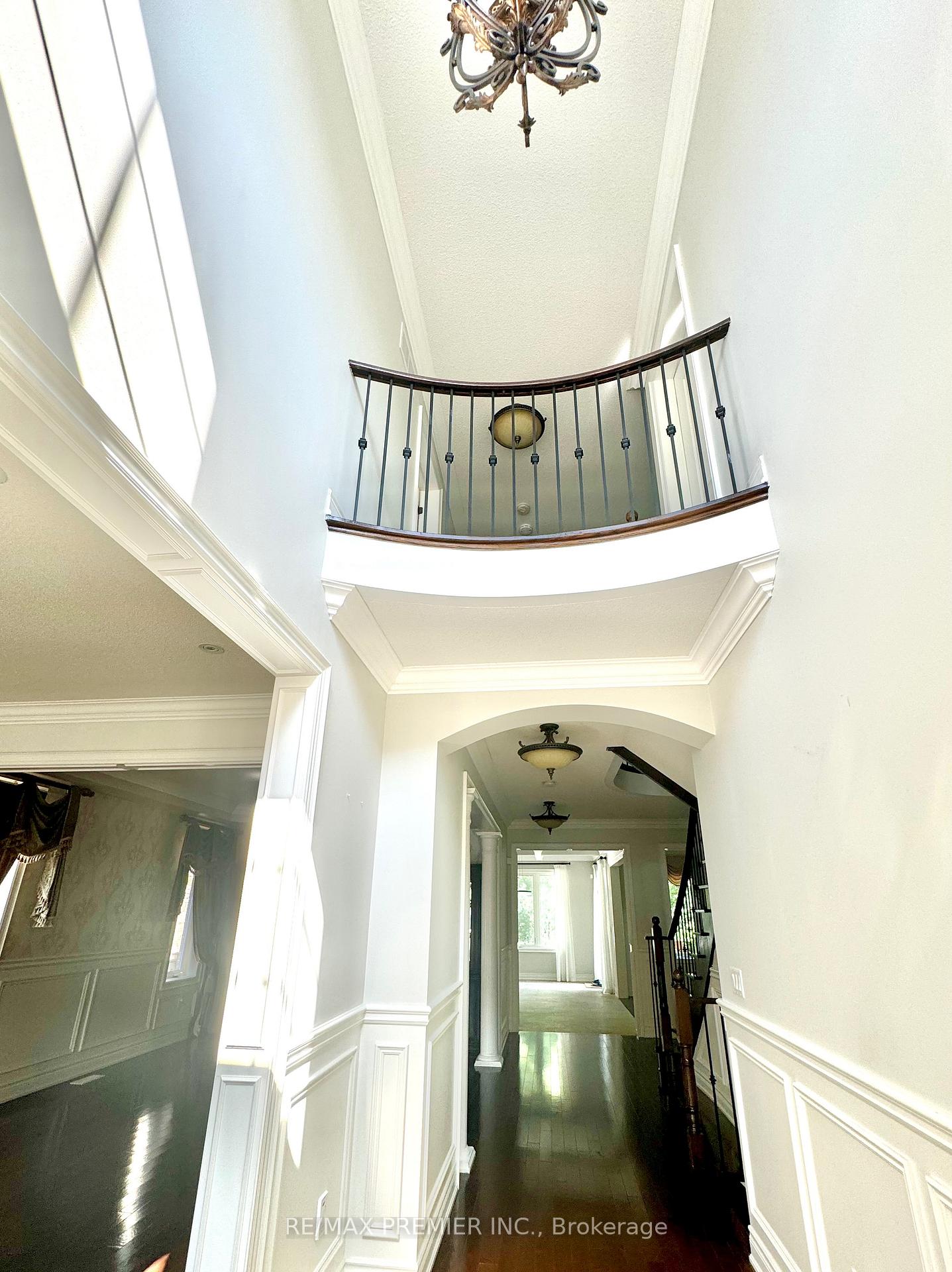 Photo 9 of 67 Cappella Drive, Vaughan, Vellore Village — HOMEH