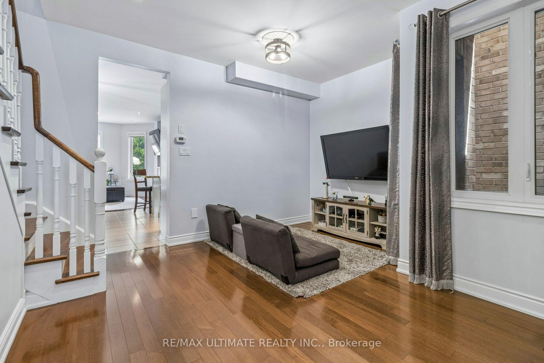 Photo 12 of 259 Wardlaw Place, Vaughan, Vellore Village — HOMEH