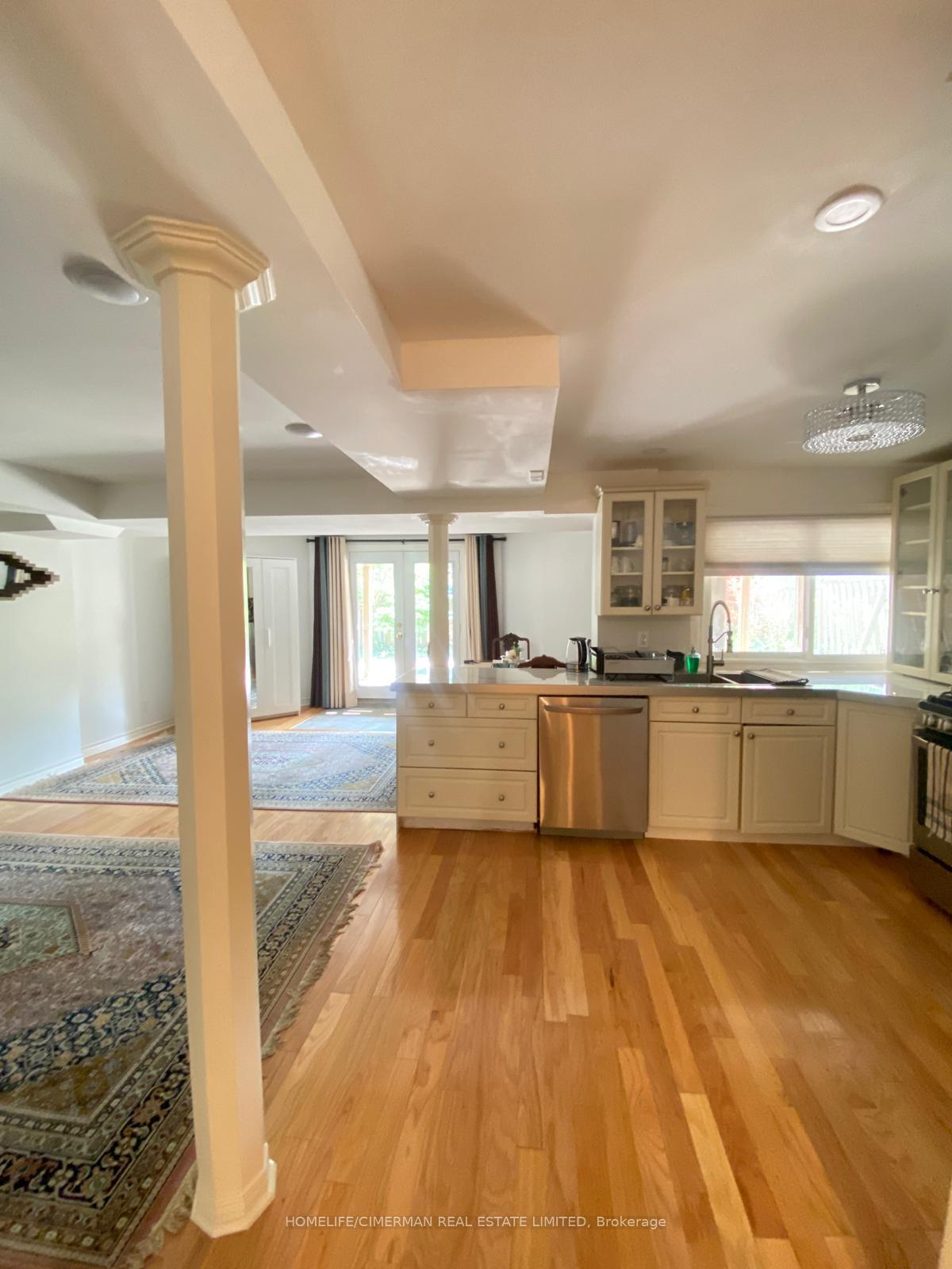 Photo 5 of Unit LOWER, 42 Lensmith Drive, Aurora, Aurora Highlands — HOMEH