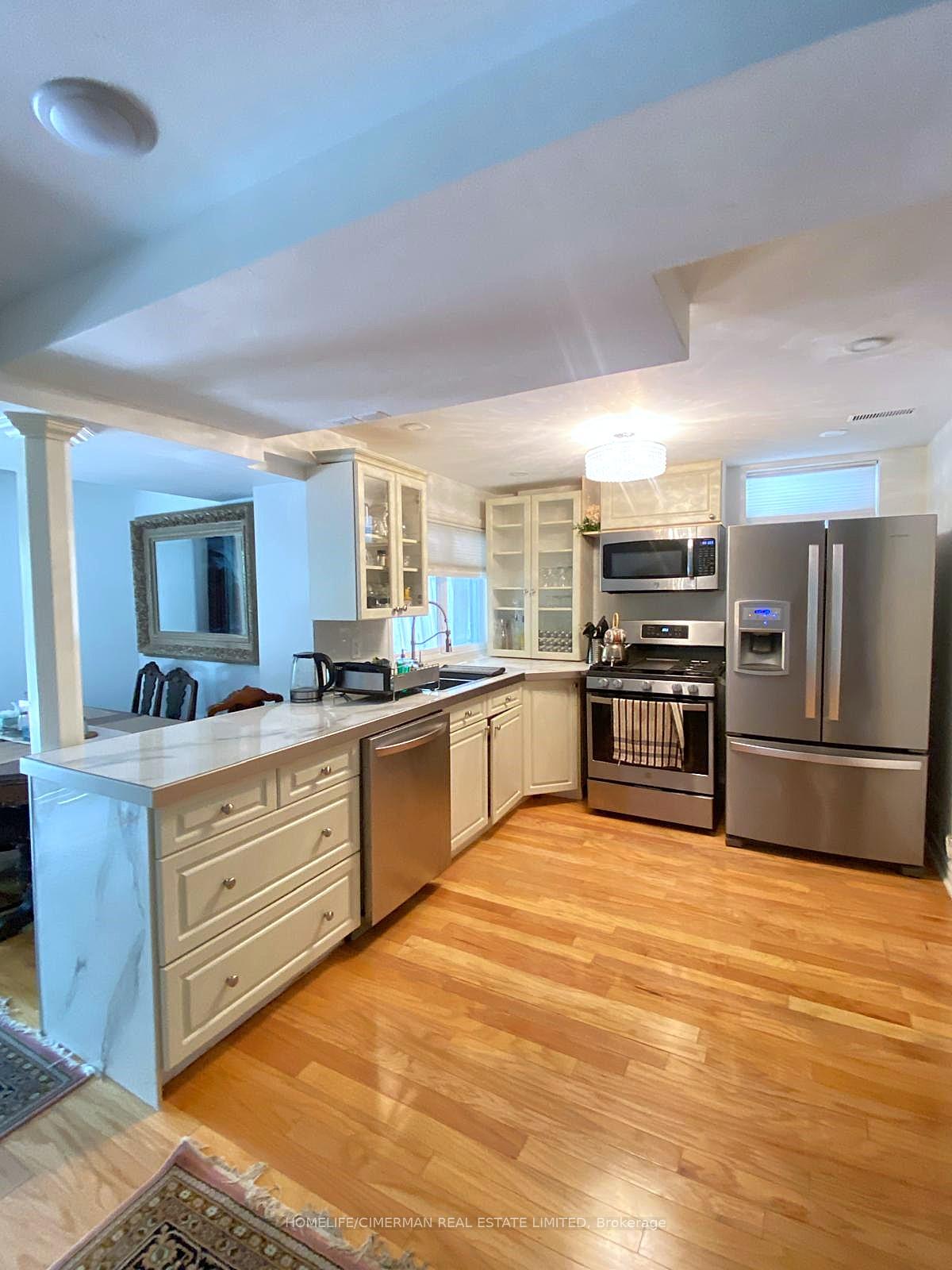 Photo 6 of Unit LOWER, 42 Lensmith Drive, Aurora, Aurora Highlands — HOMEH