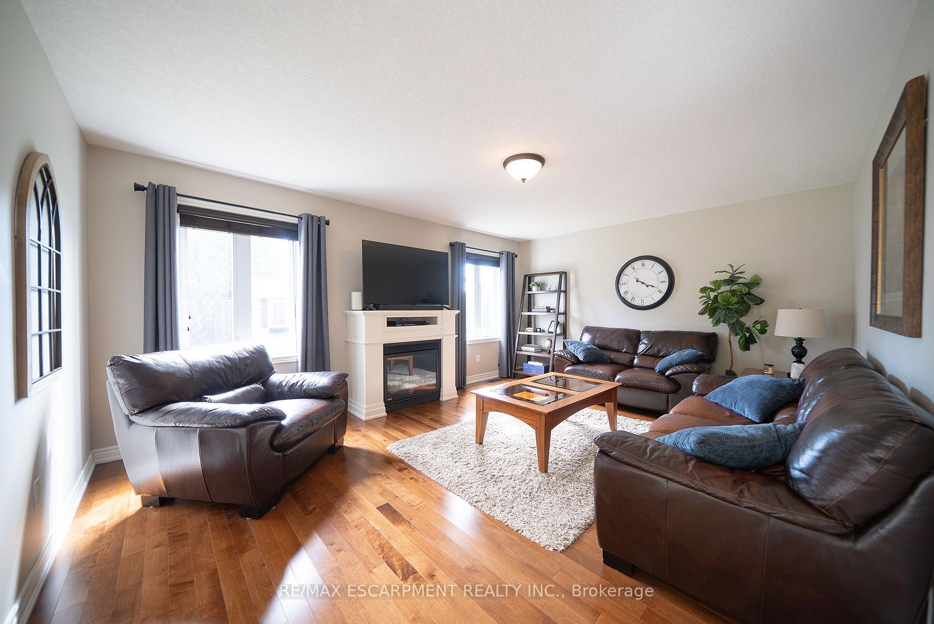 Photo 16 of 169 Mcguiness Drive, Brantford, Empire South — HOMEH