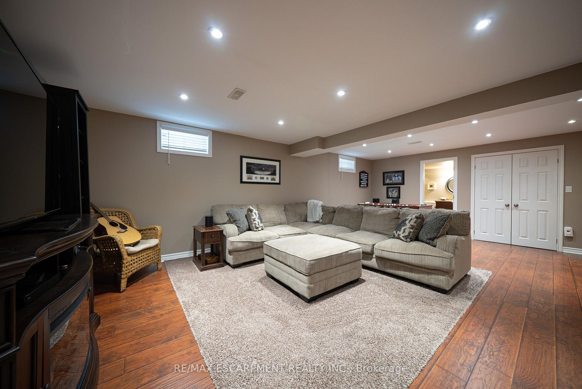 Photo 33 of 169 Mcguiness Drive, Brantford, Empire South — HOMEH