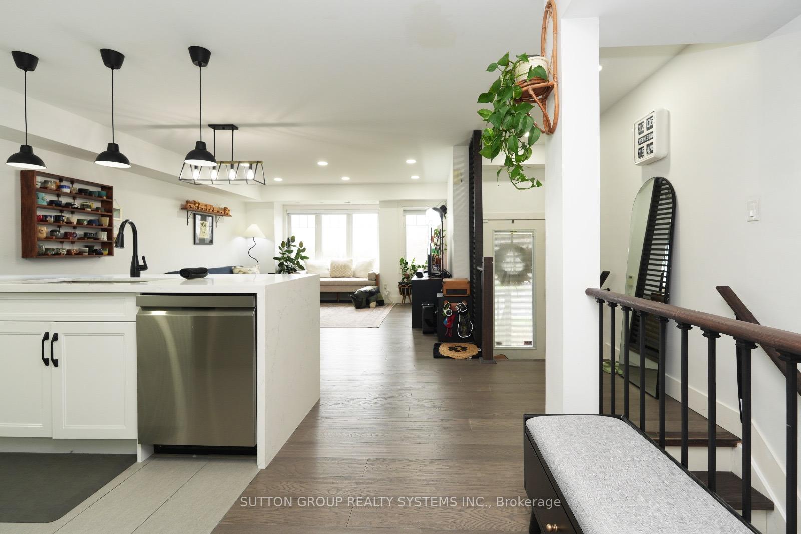 Photo 6 of Unit 3, 5035 Ninth Line, Mississauga, Churchill Meadows — HOMEH