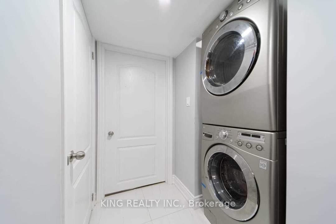 Photo 6 of Unit Basement, 8 Ferncroft Place, Brampton, Fletcher's Meadow — HOMEH