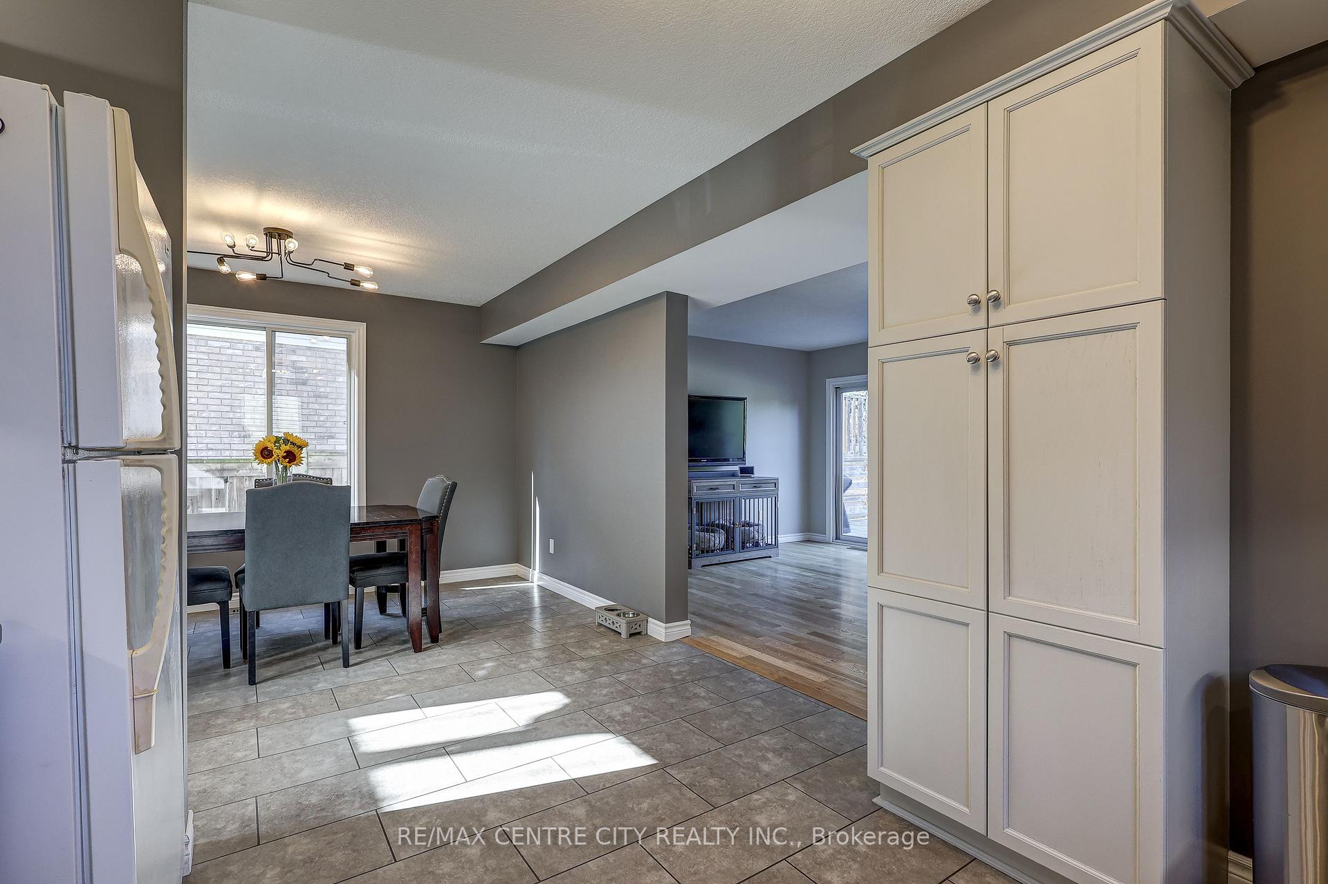 Photo 16 of 42134 Mcbain Line, Central Elgin, Rural Central Elgin — HOMEH